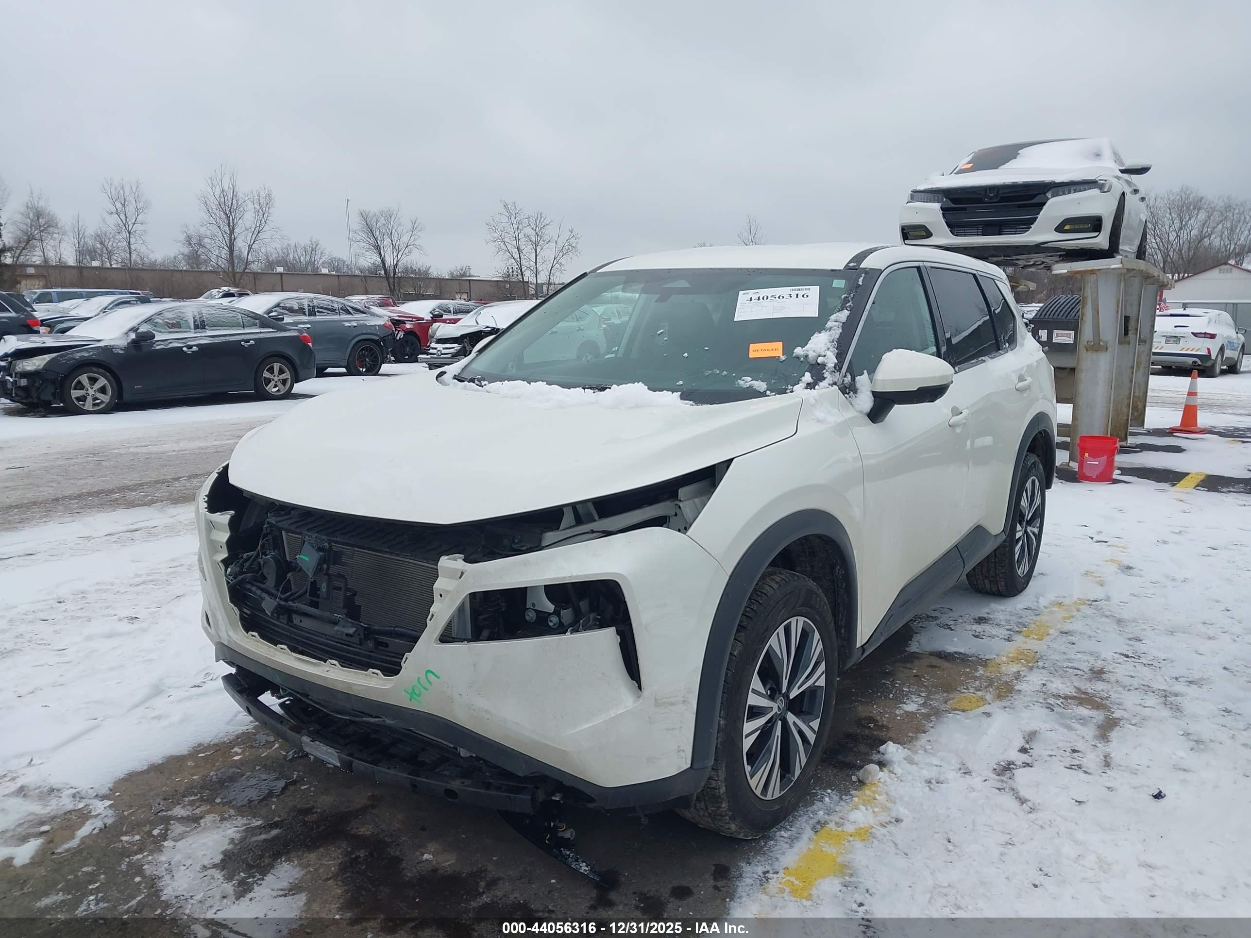 NISSAN ROGUE image 2
