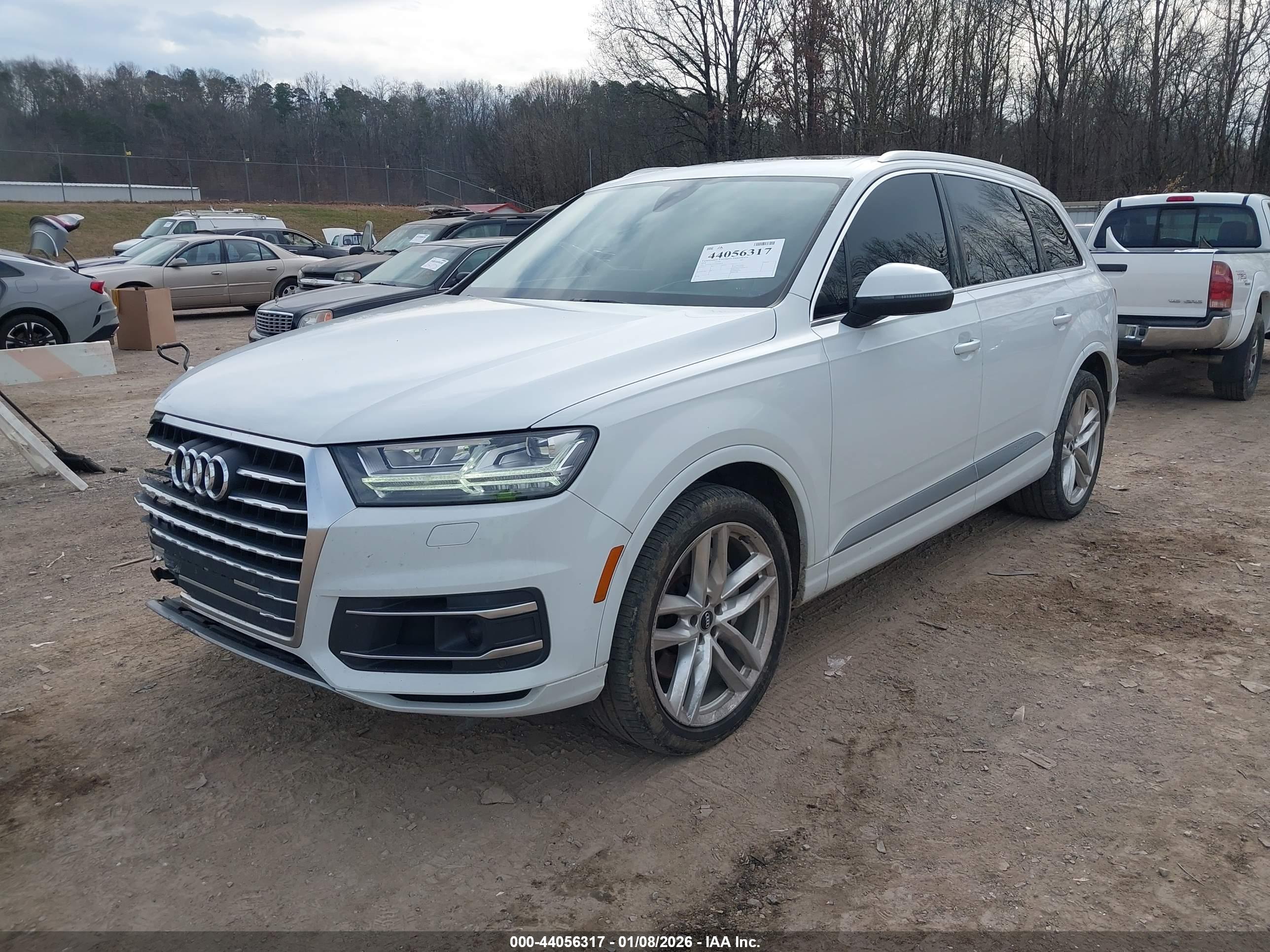 AUDI Q7 image 2