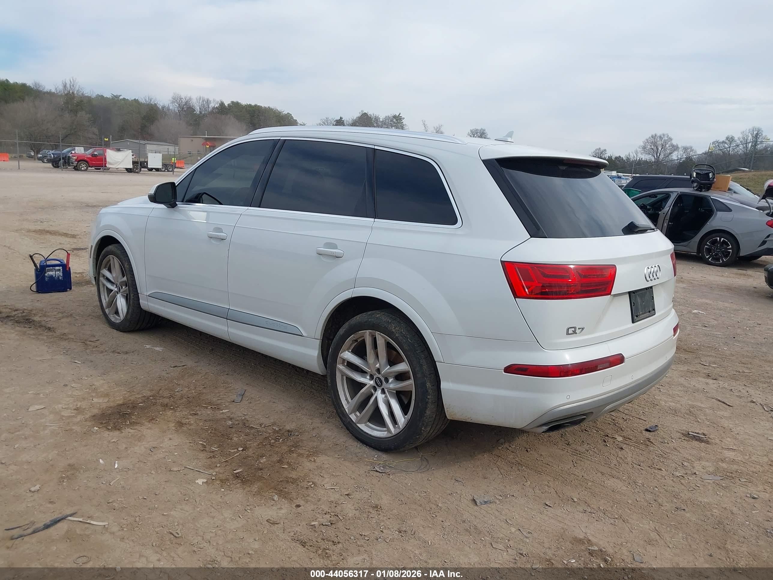 AUDI Q7 image 3