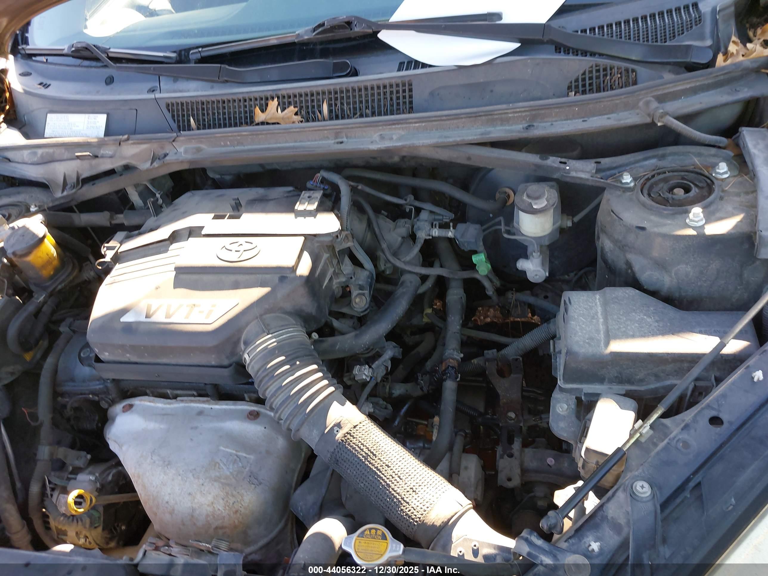 TOYOTA RAV4 image 10