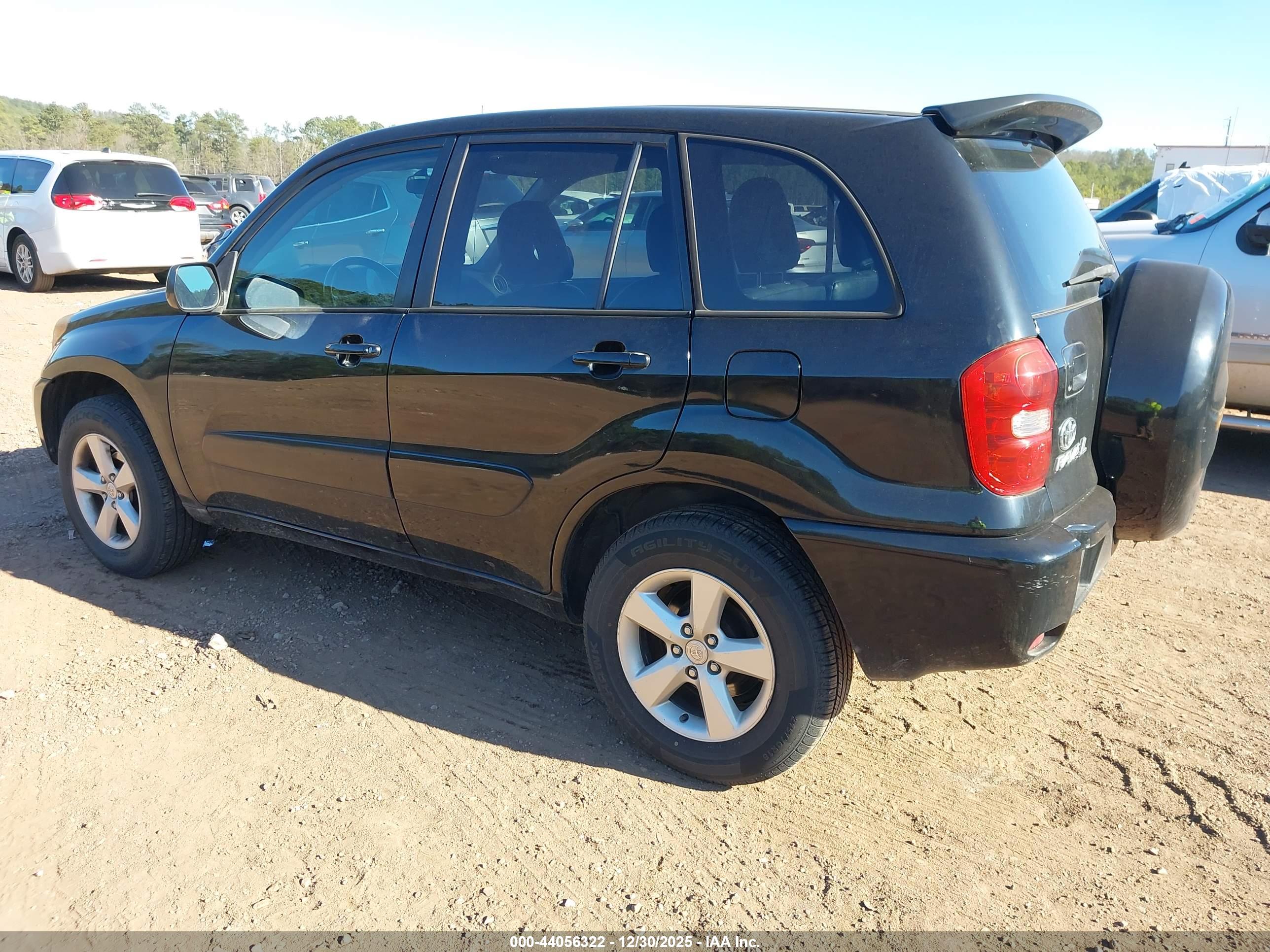 TOYOTA RAV4 image 3