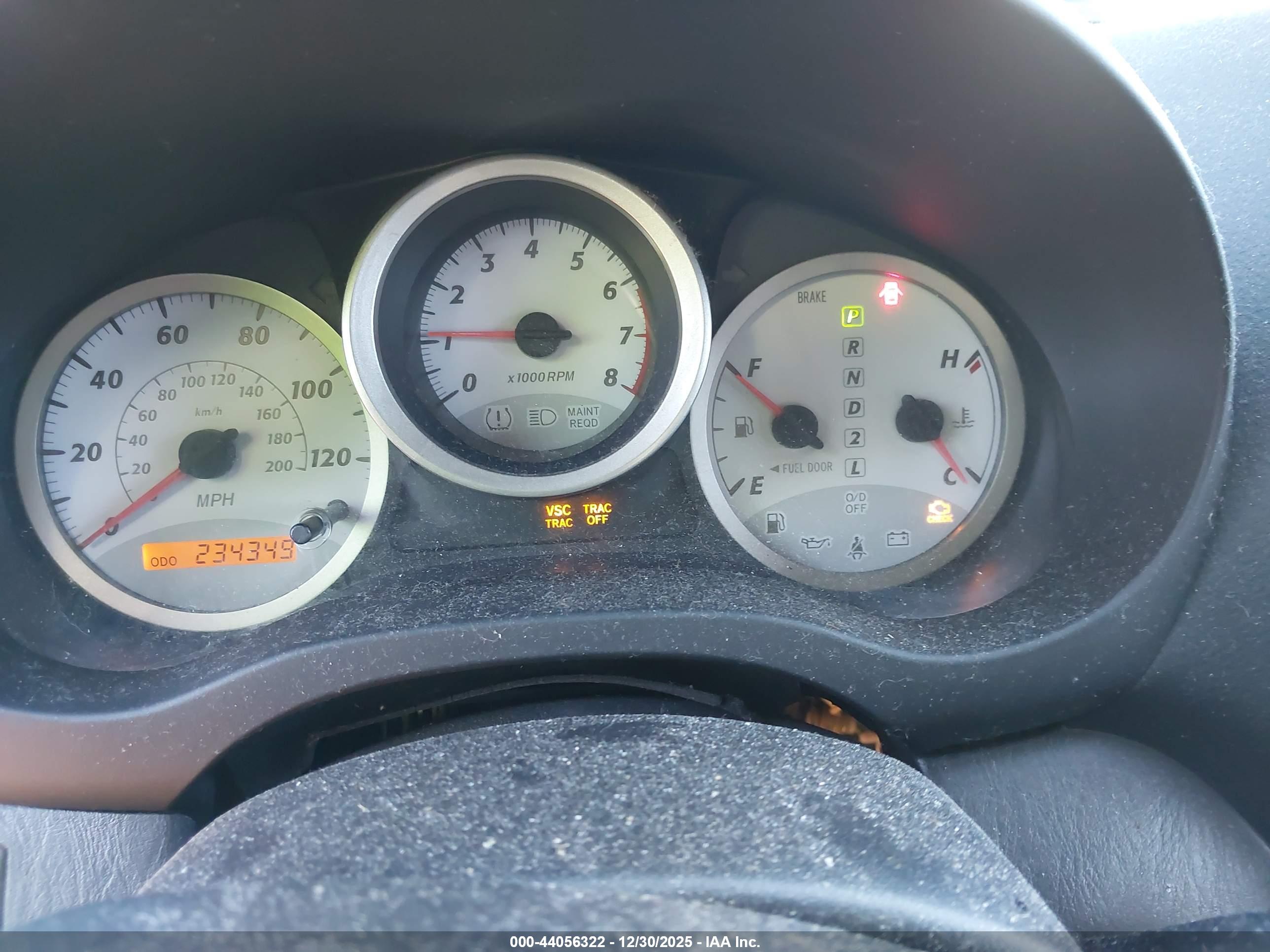 TOYOTA RAV4 image 7