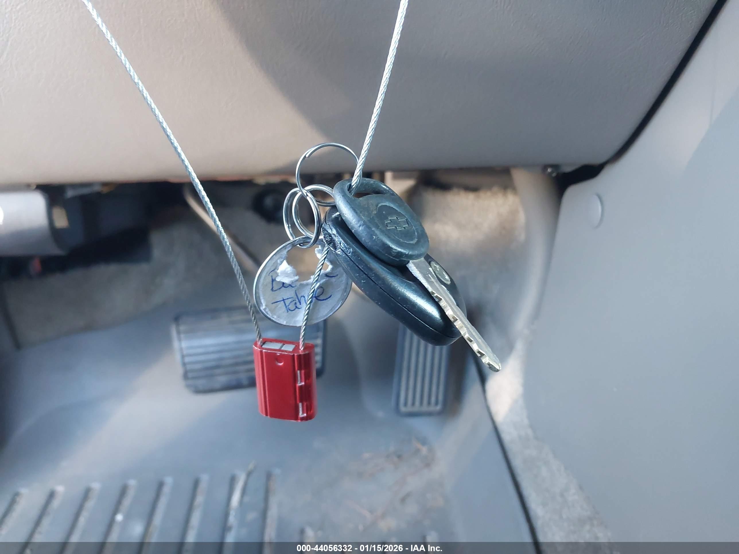 CHEVROLET TAHOE image 11