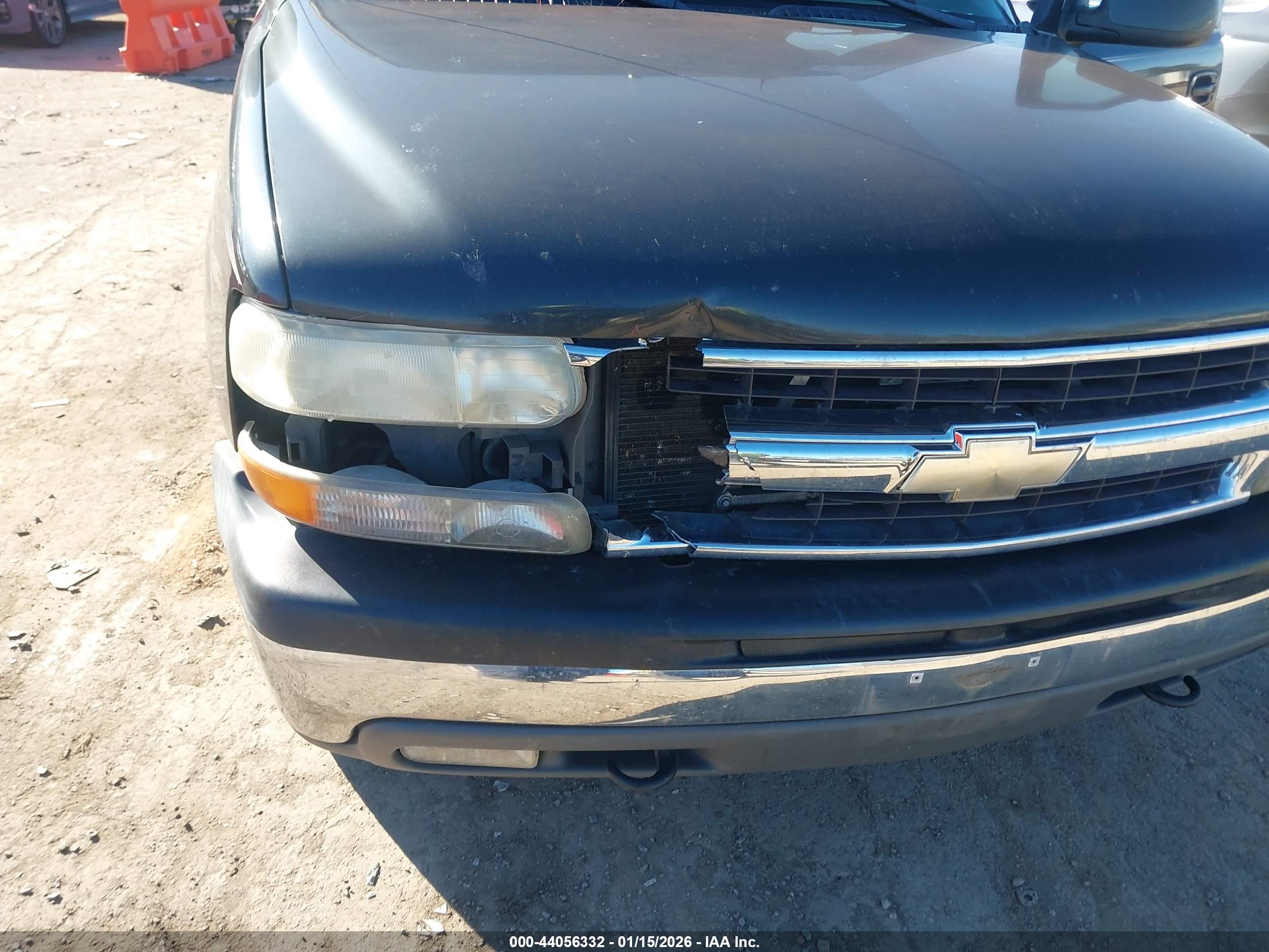 CHEVROLET TAHOE image 6