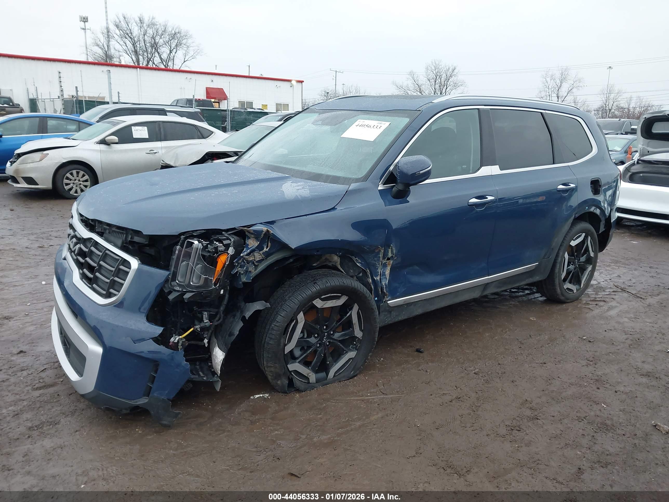 KIA TELLURIDE image 6