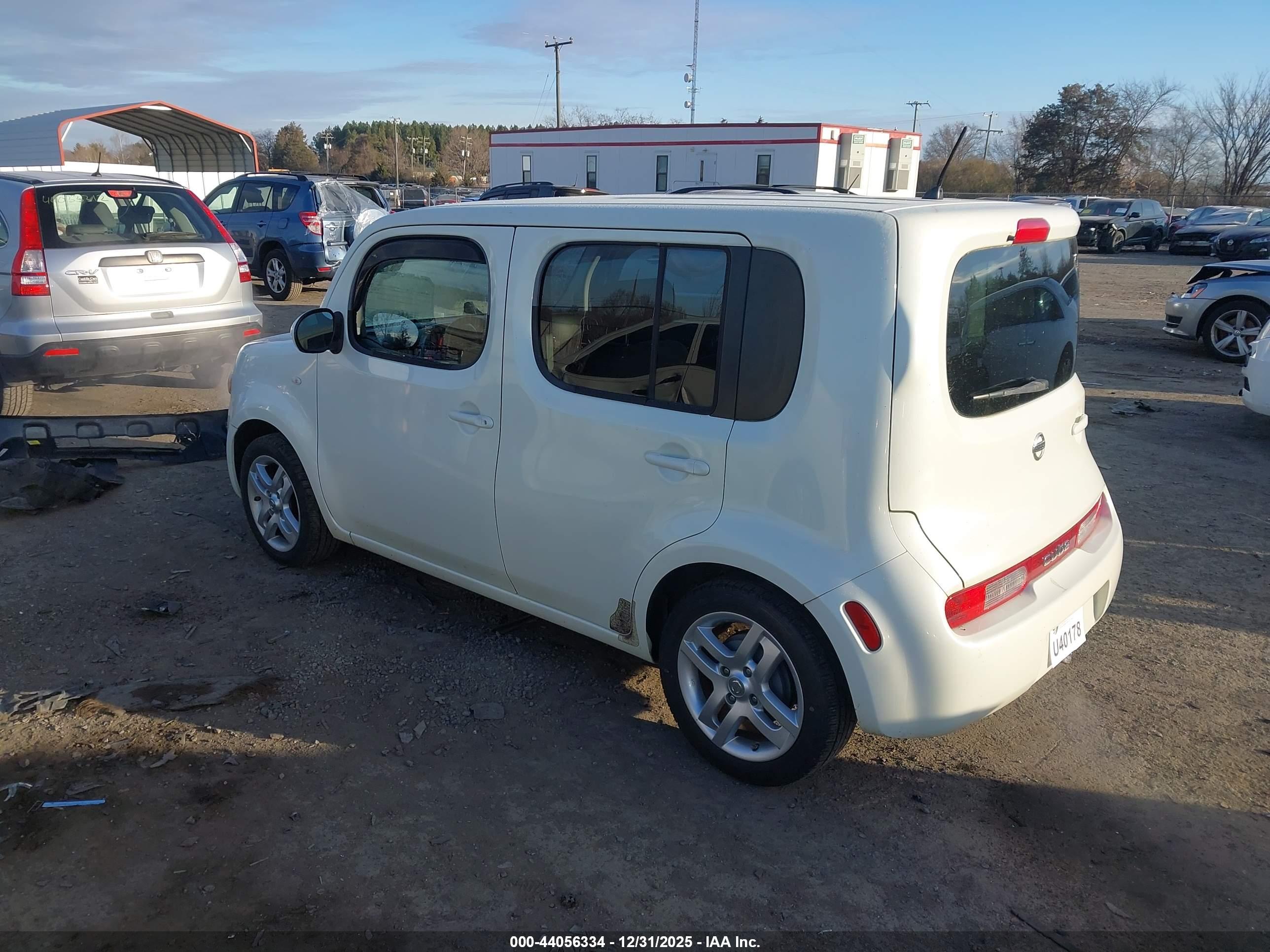 NISSAN CUBE image 3