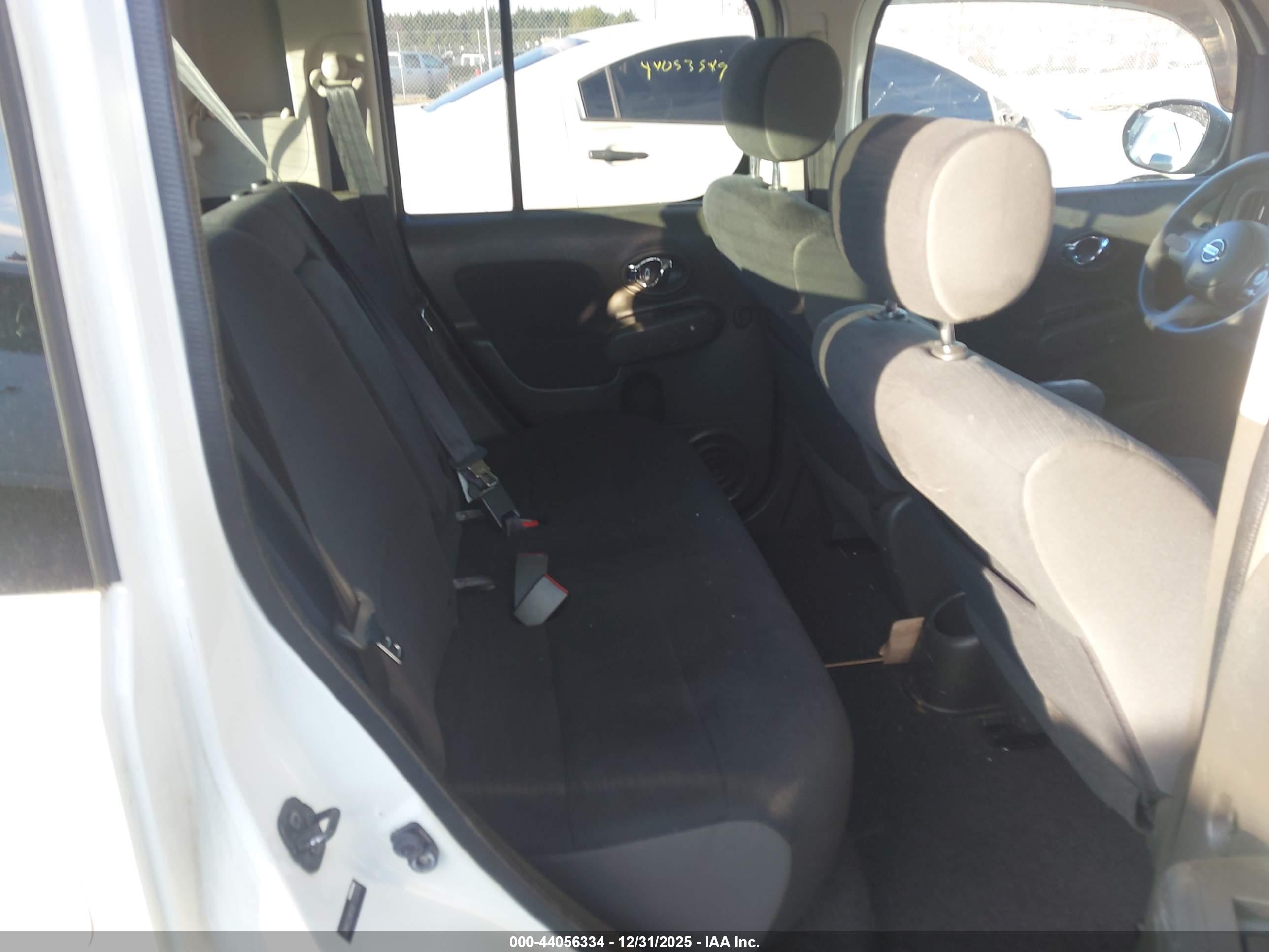 NISSAN CUBE image 8