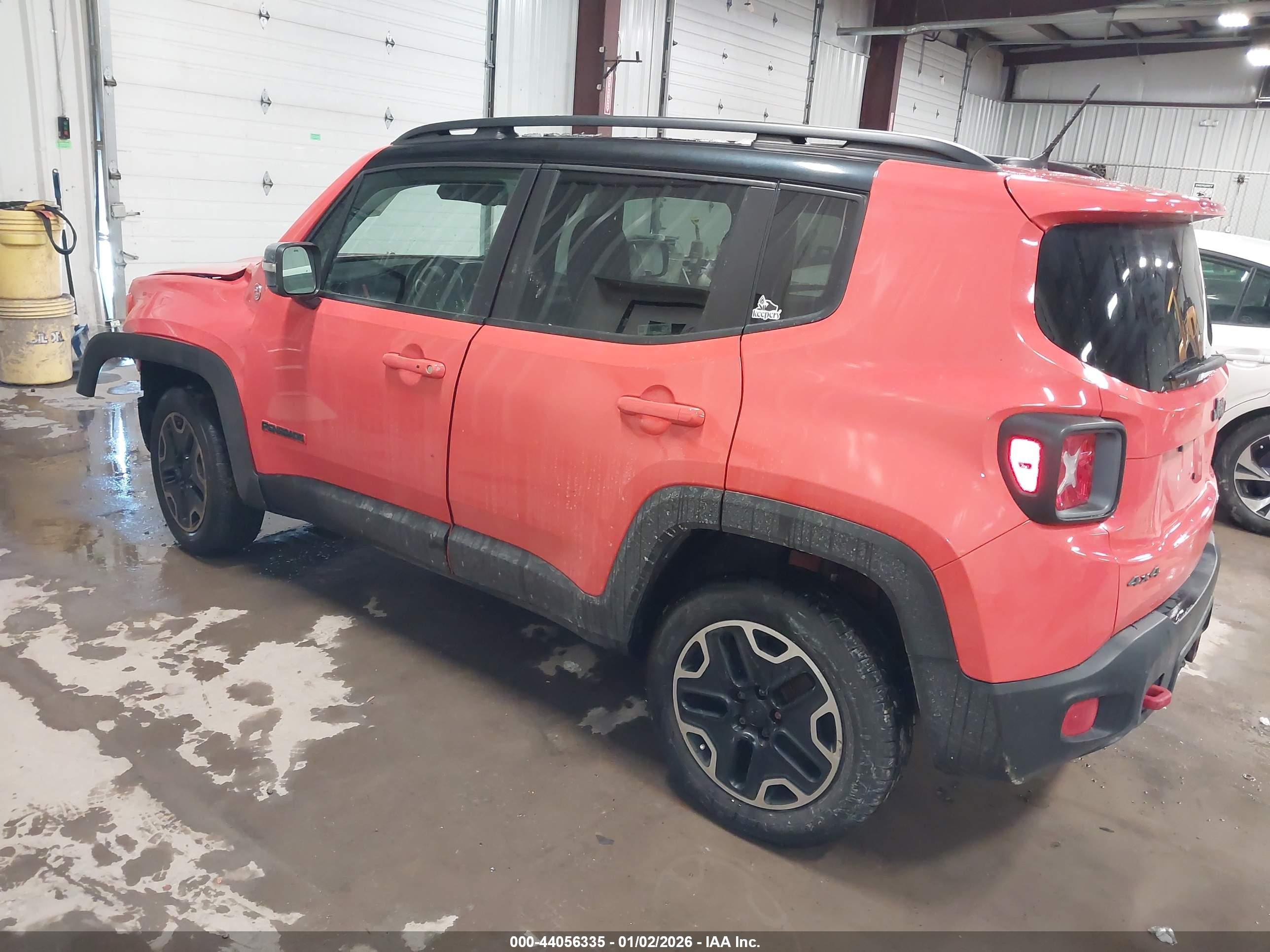 JEEP RENEGADE image 3