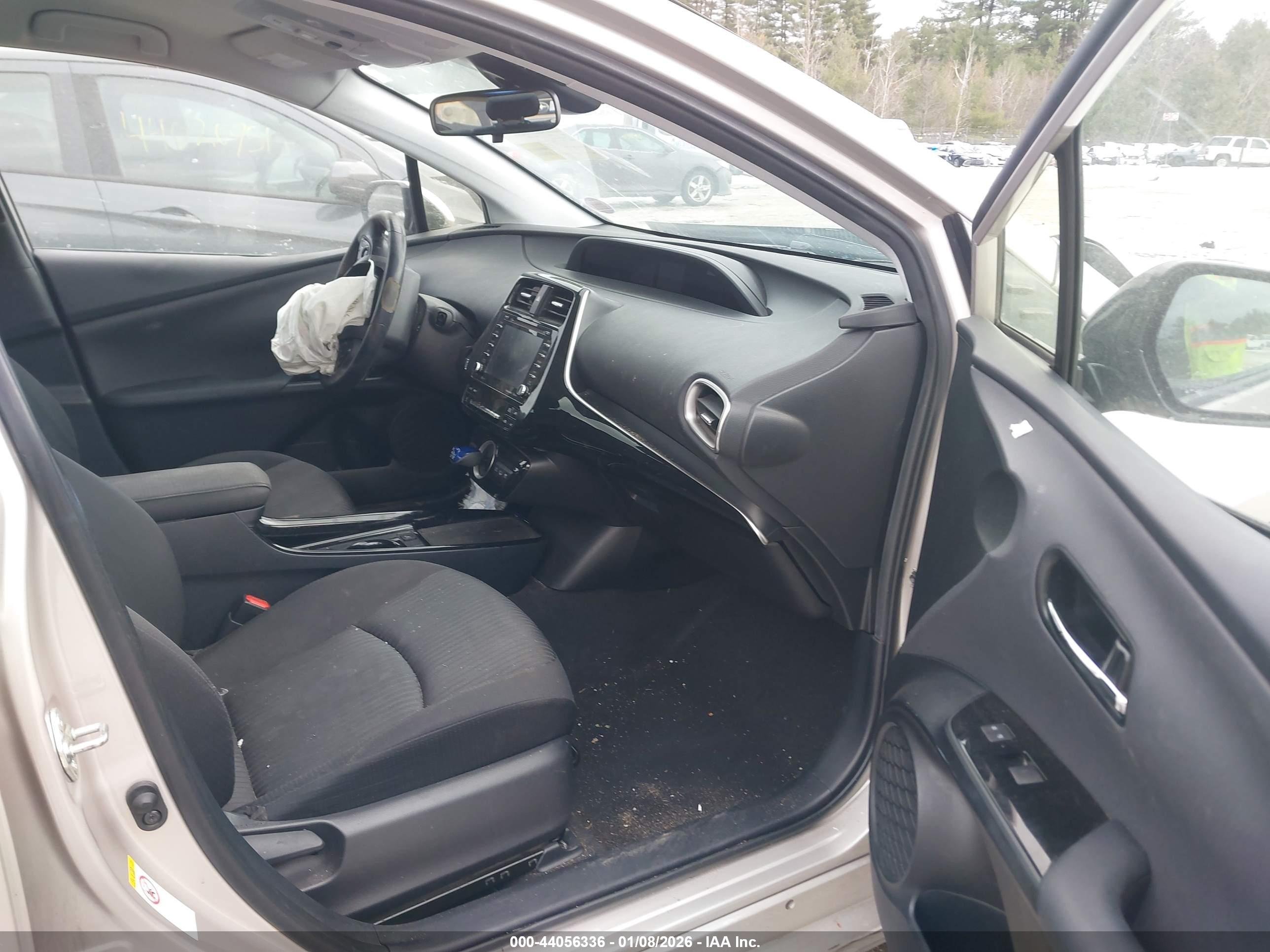TOYOTA PRIUS image 5