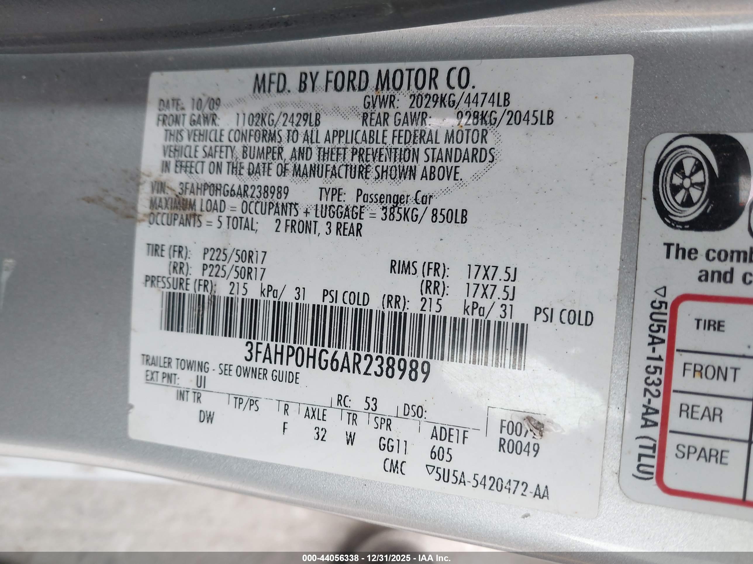 FORD FUSION image 9