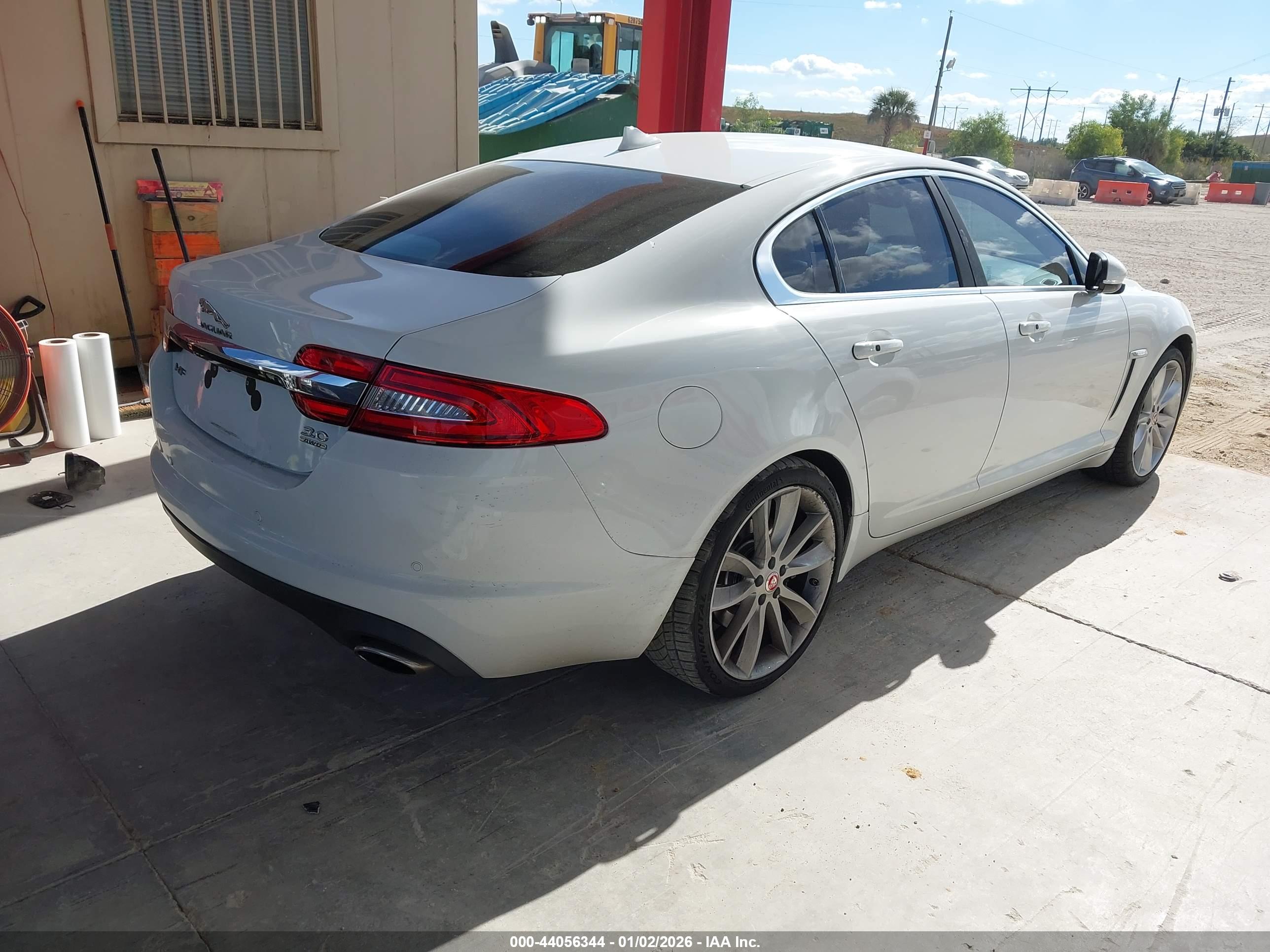 JAGUAR XF image 4