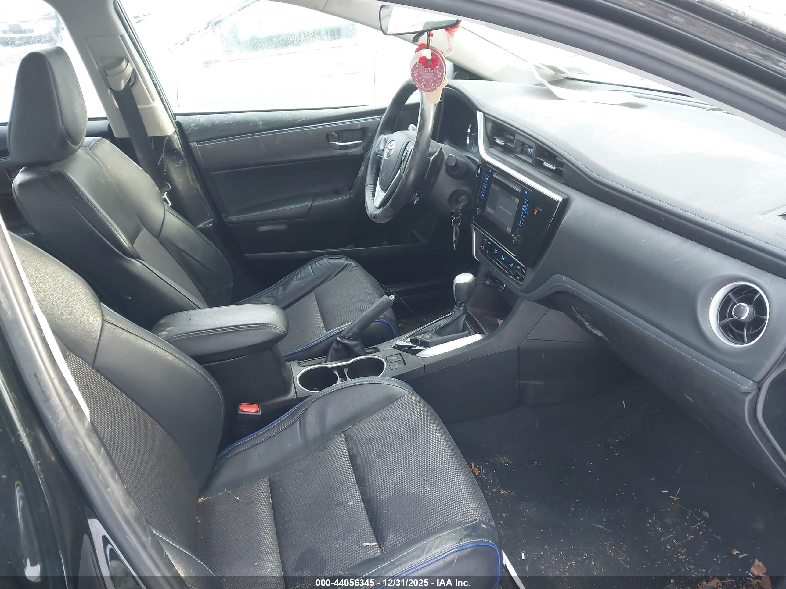TOYOTA COROLLA image 5