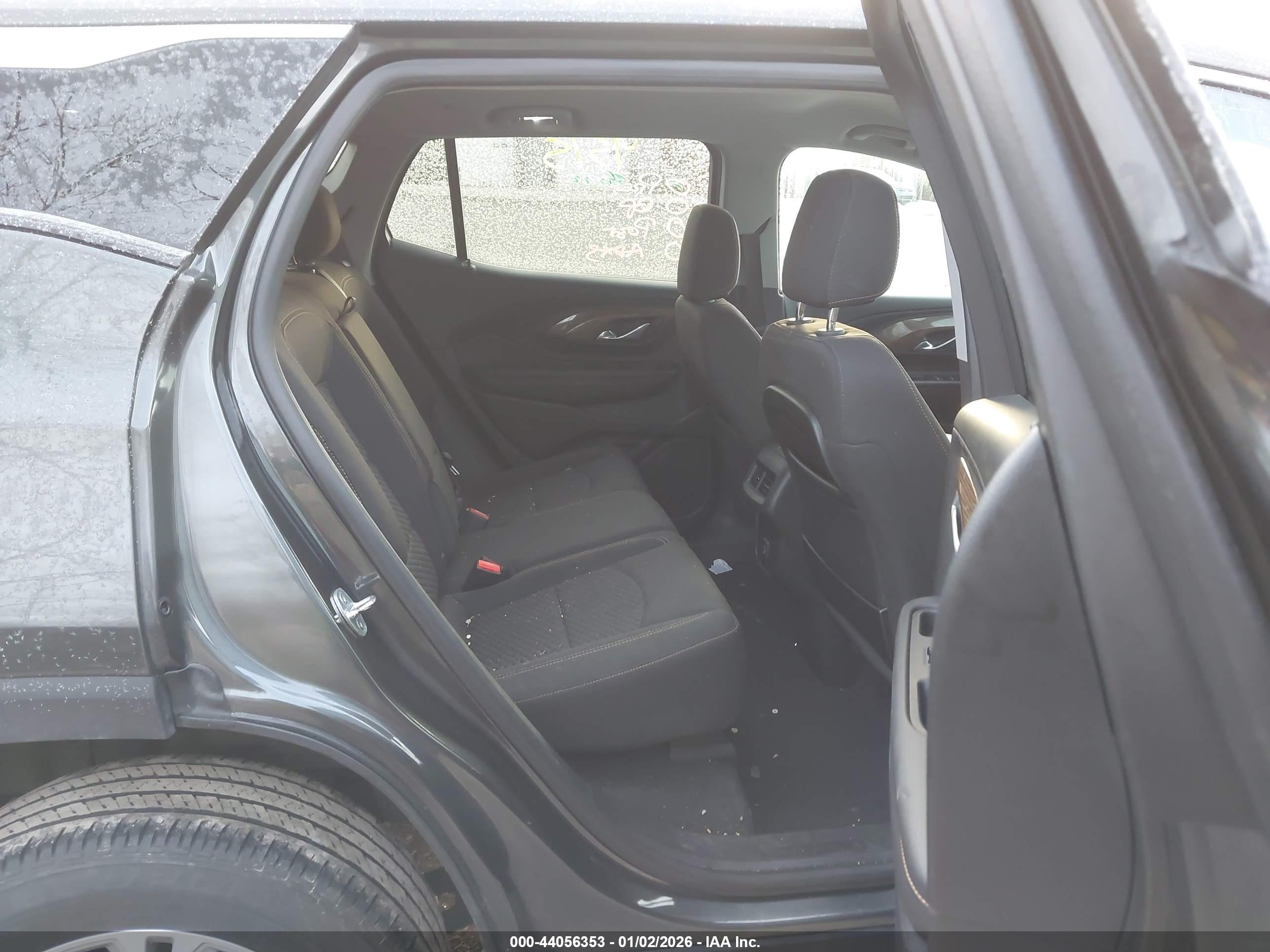 GMC TERRAIN image 8