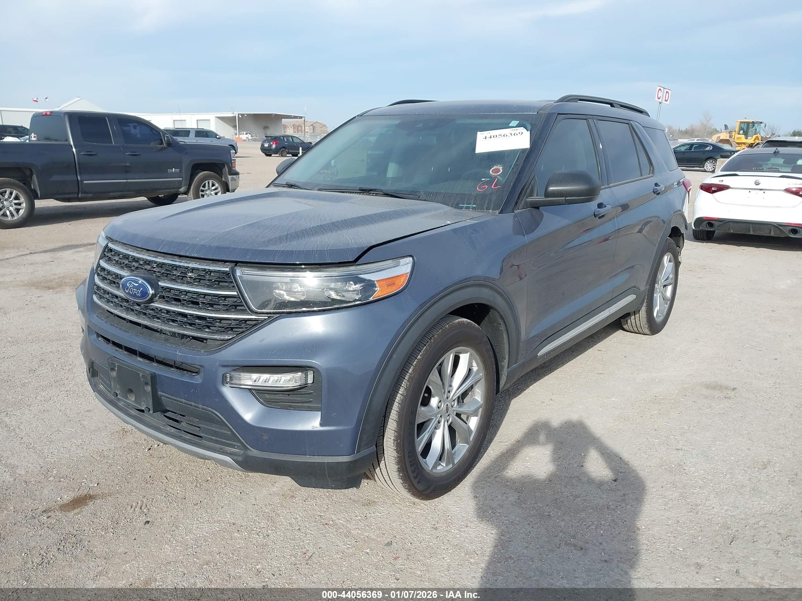 FORD EXPLORER image 2