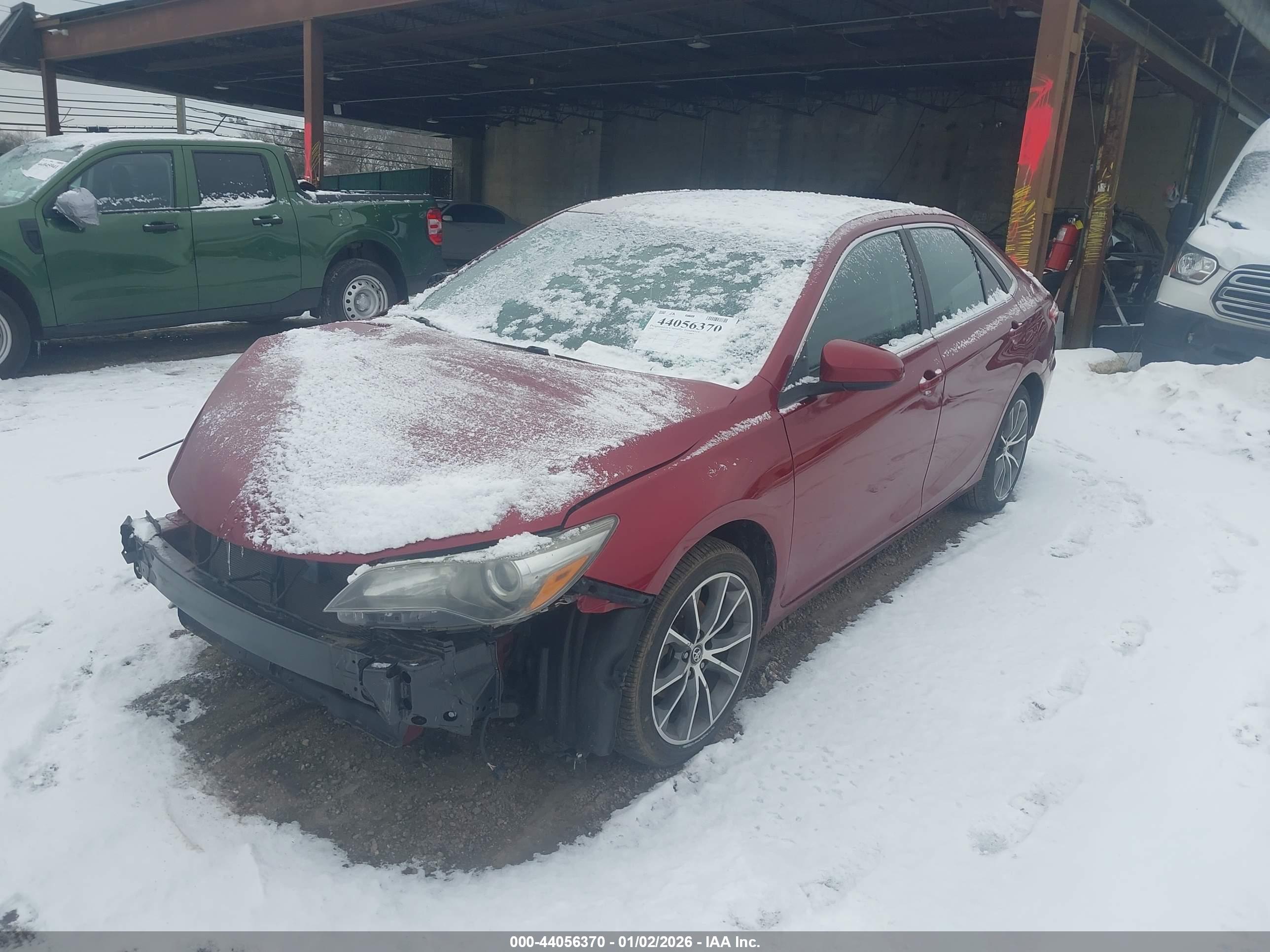 TOYOTA CAMRY image 2