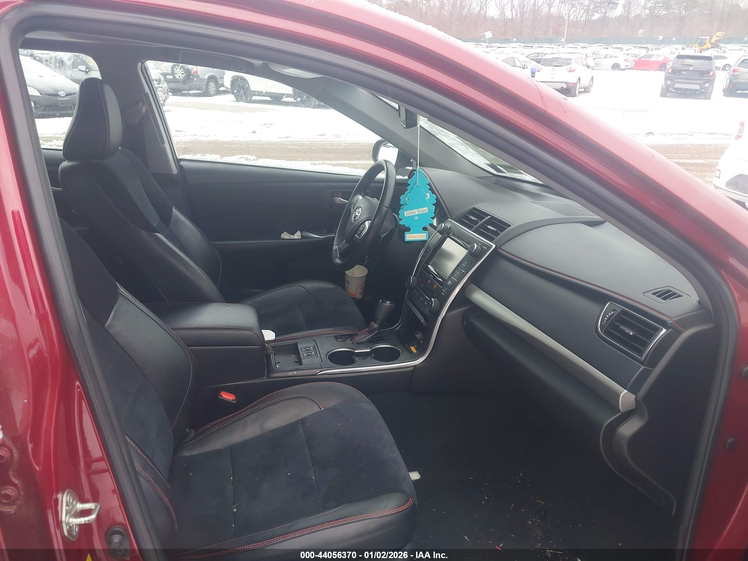 TOYOTA CAMRY image 5