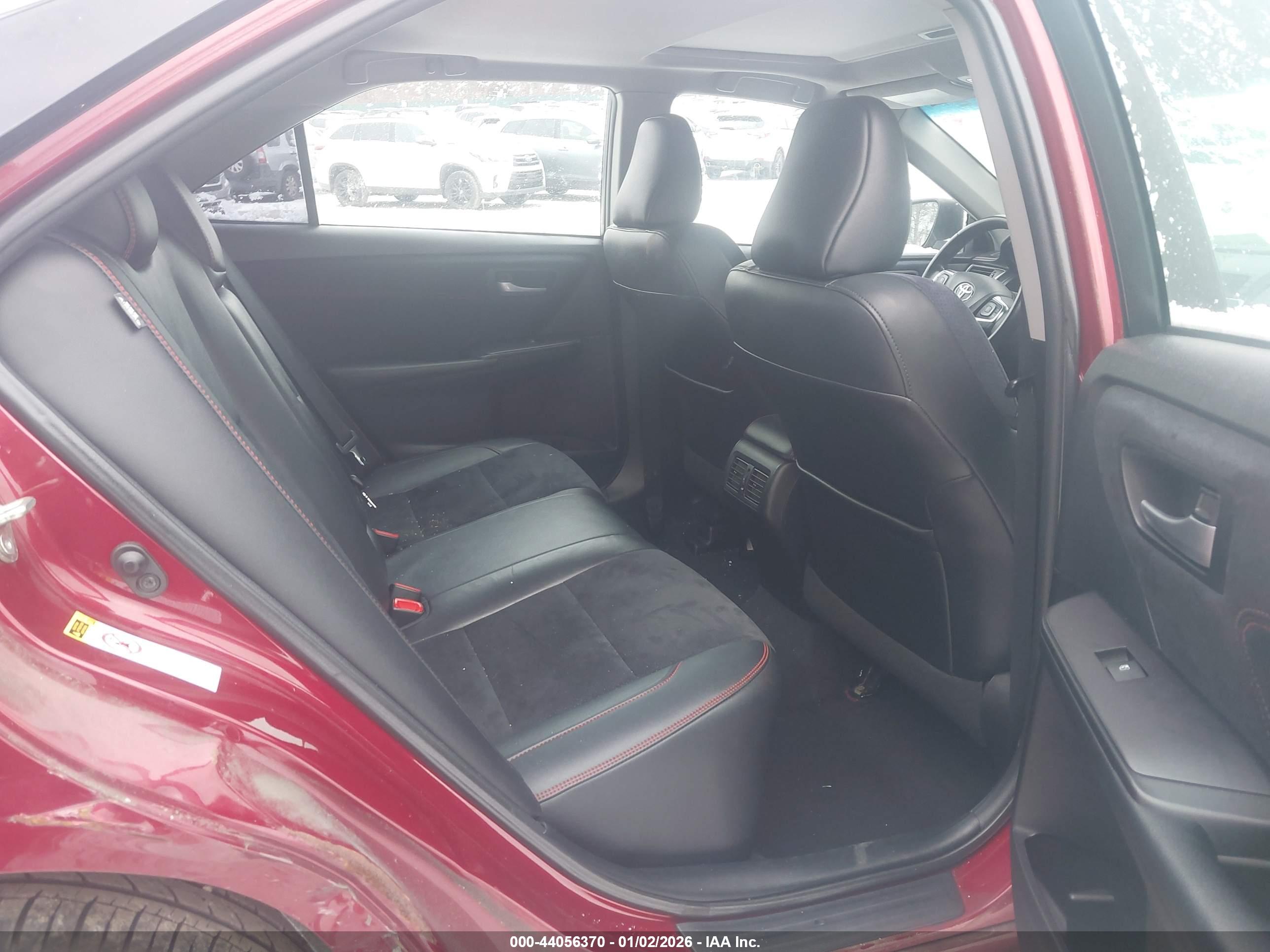 TOYOTA CAMRY image 8