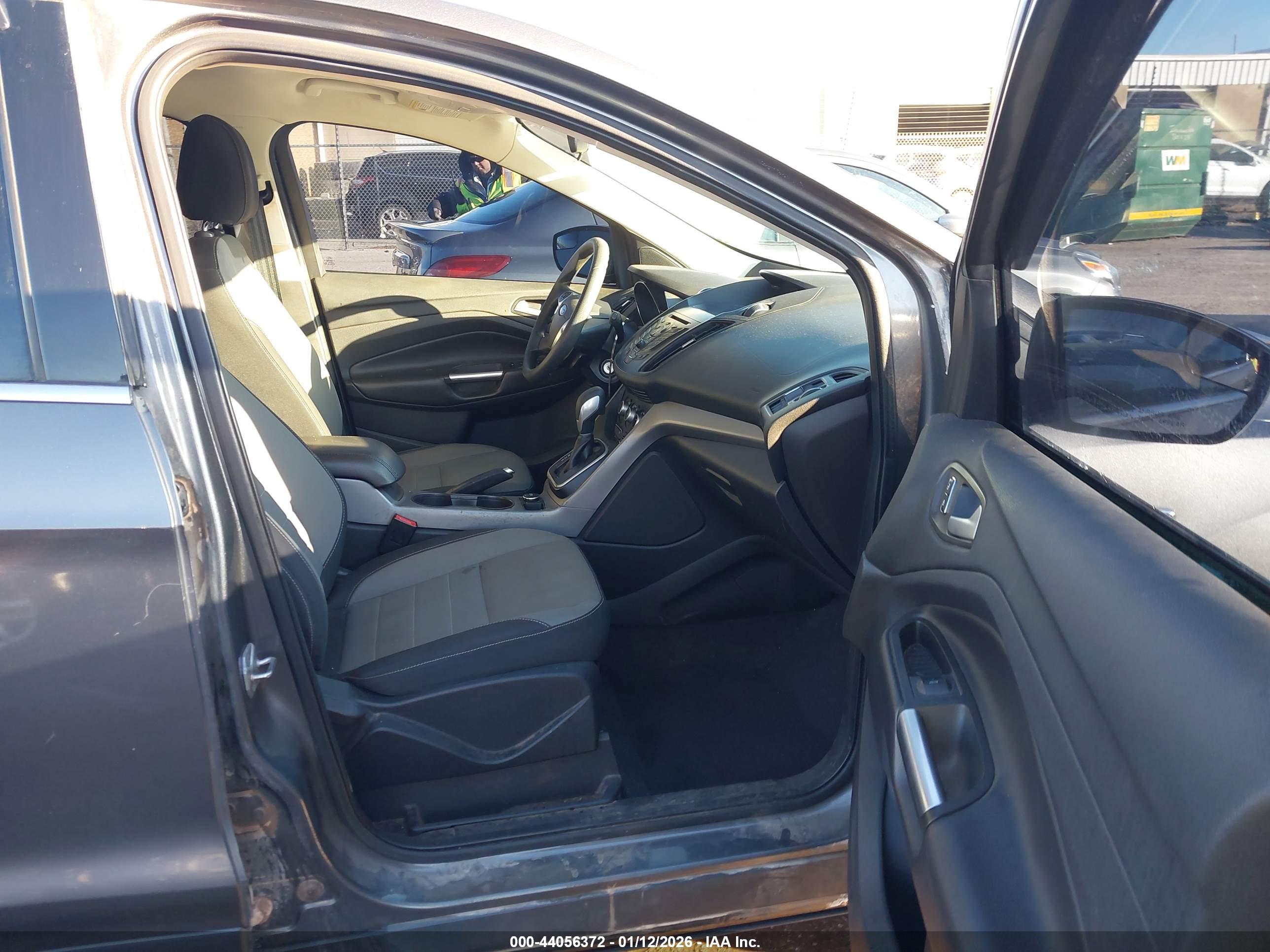 FORD ESCAPE image 5