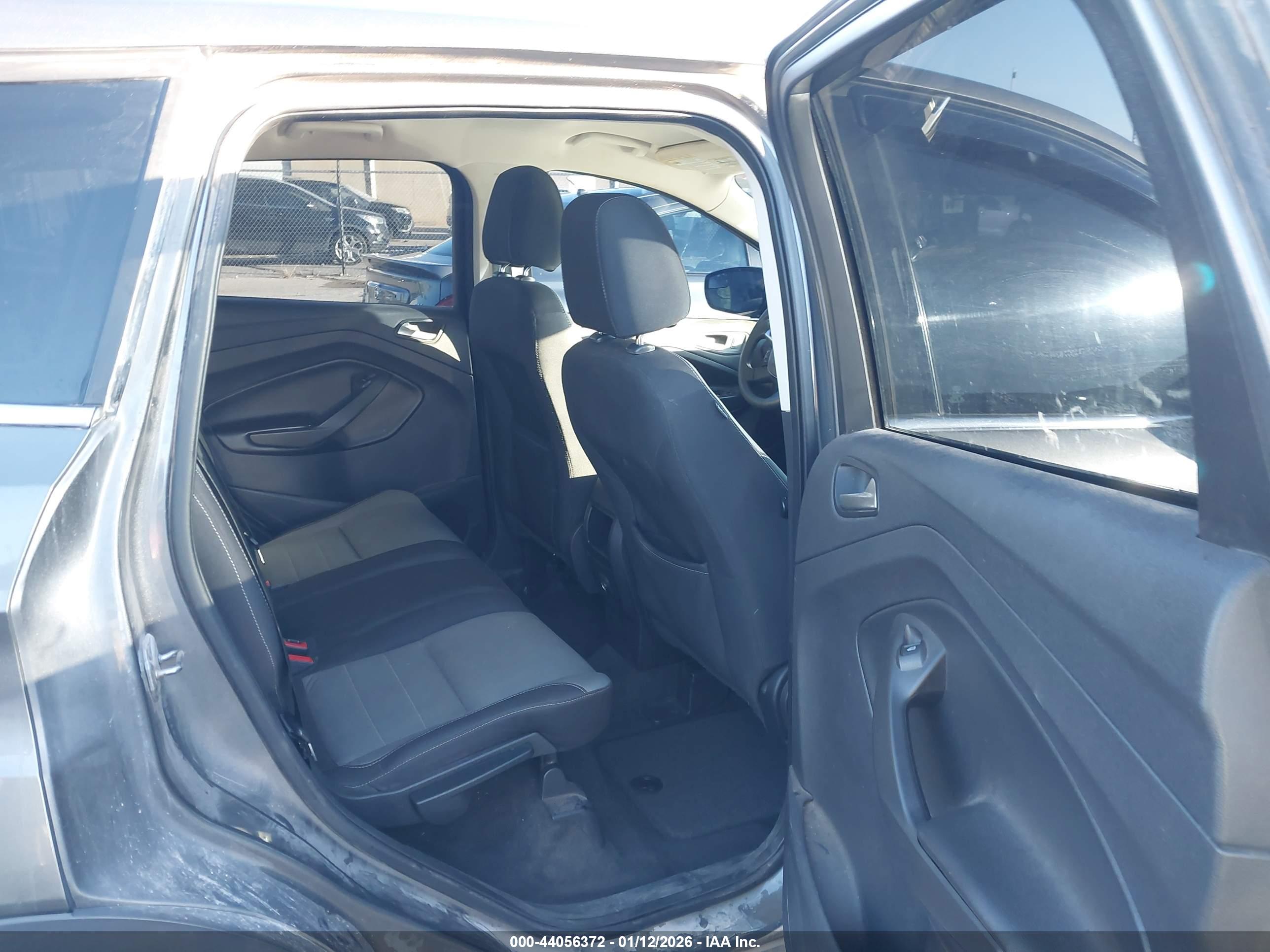 FORD ESCAPE image 8