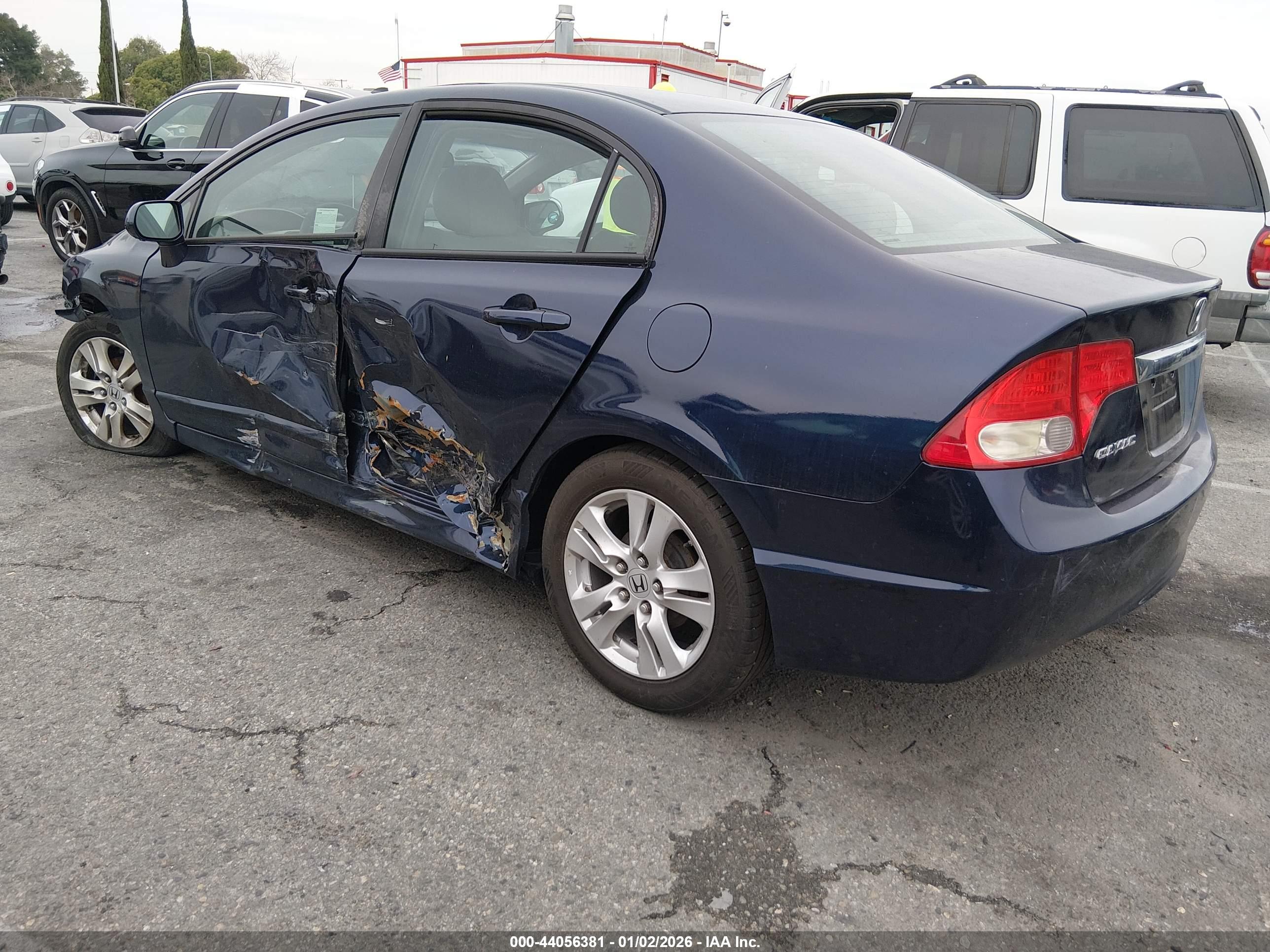 HONDA CIVIC image 3