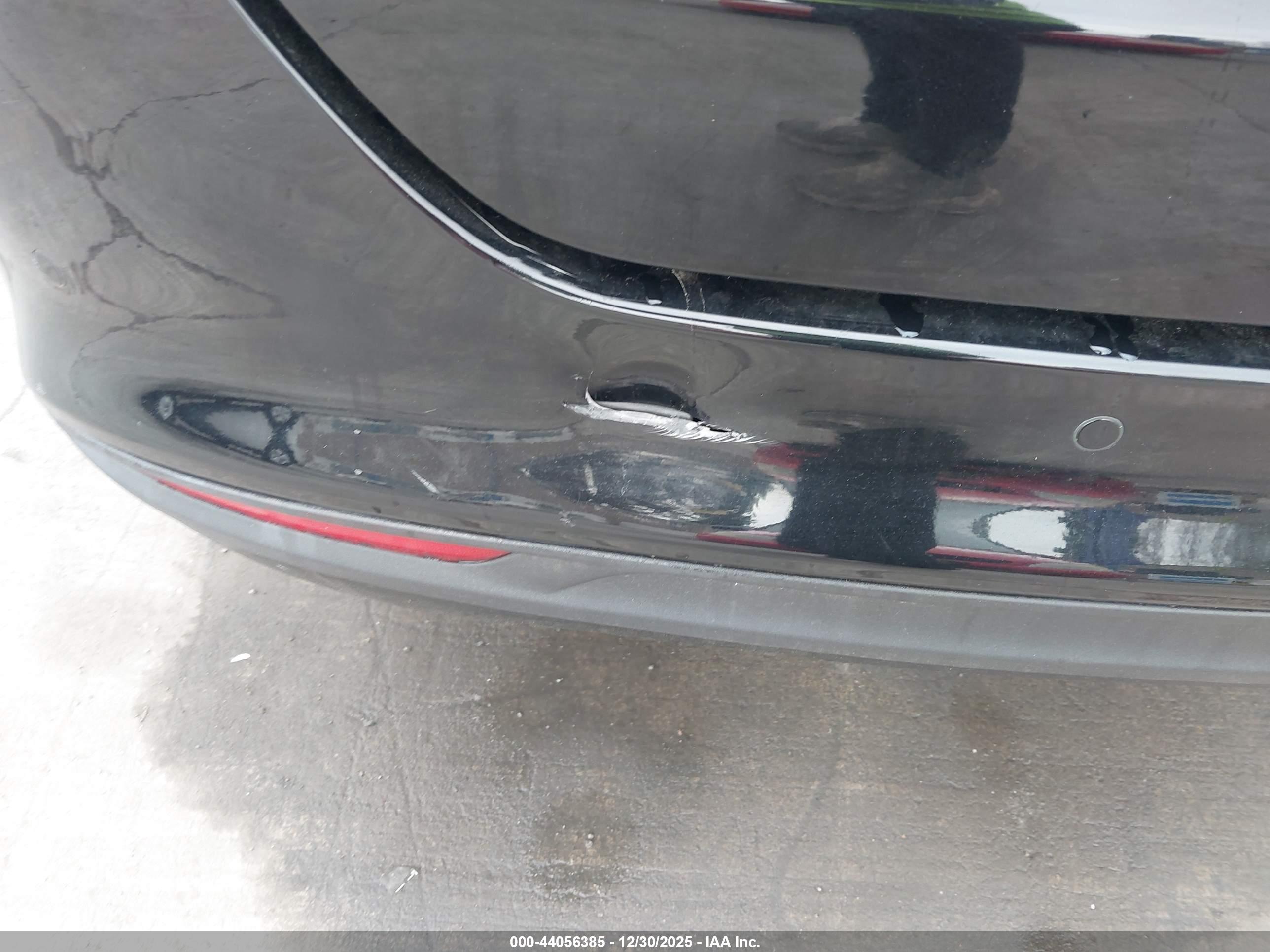 FORD FUSION image 6
