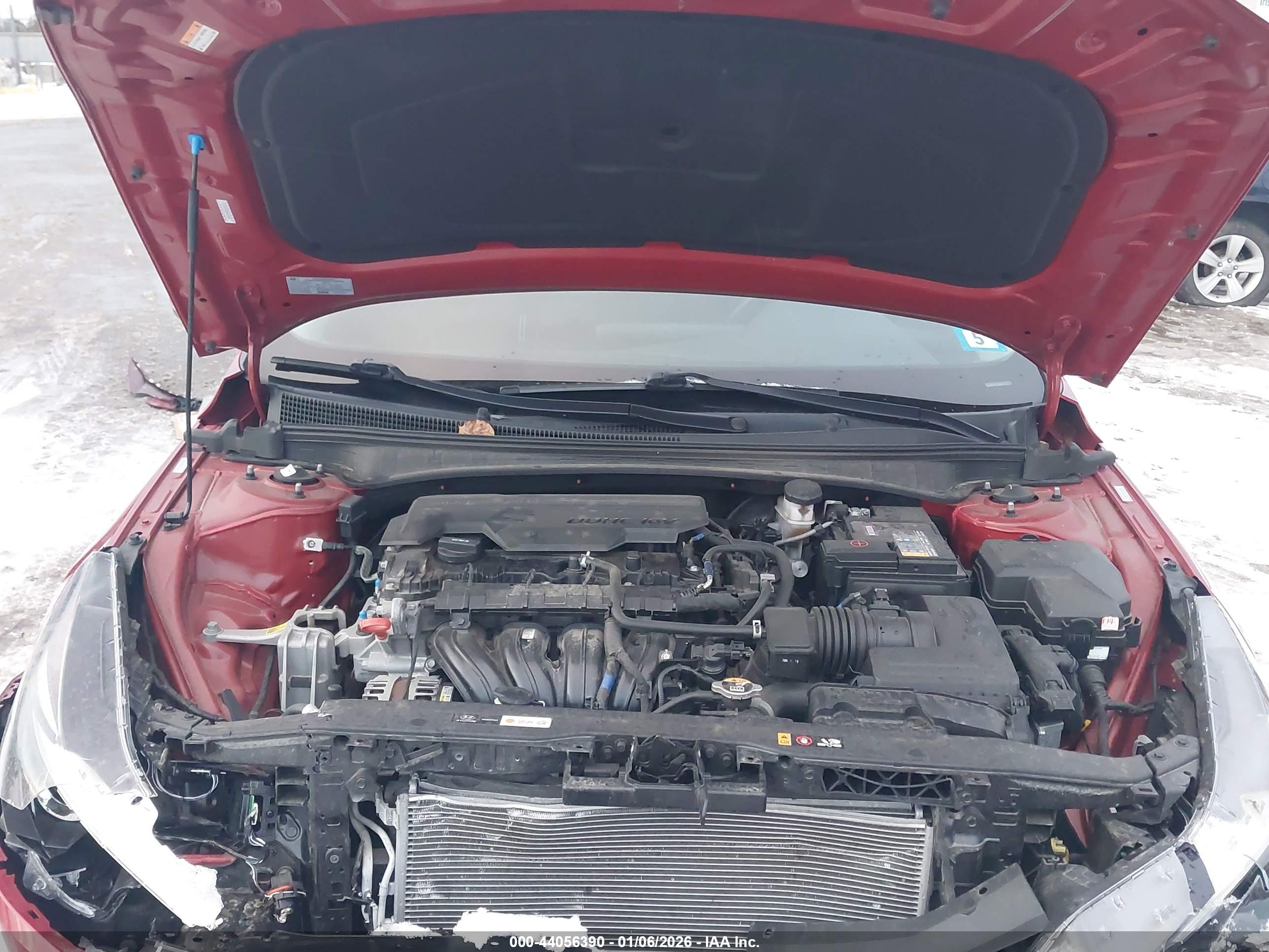 HYUNDAI ELANTRA image 10