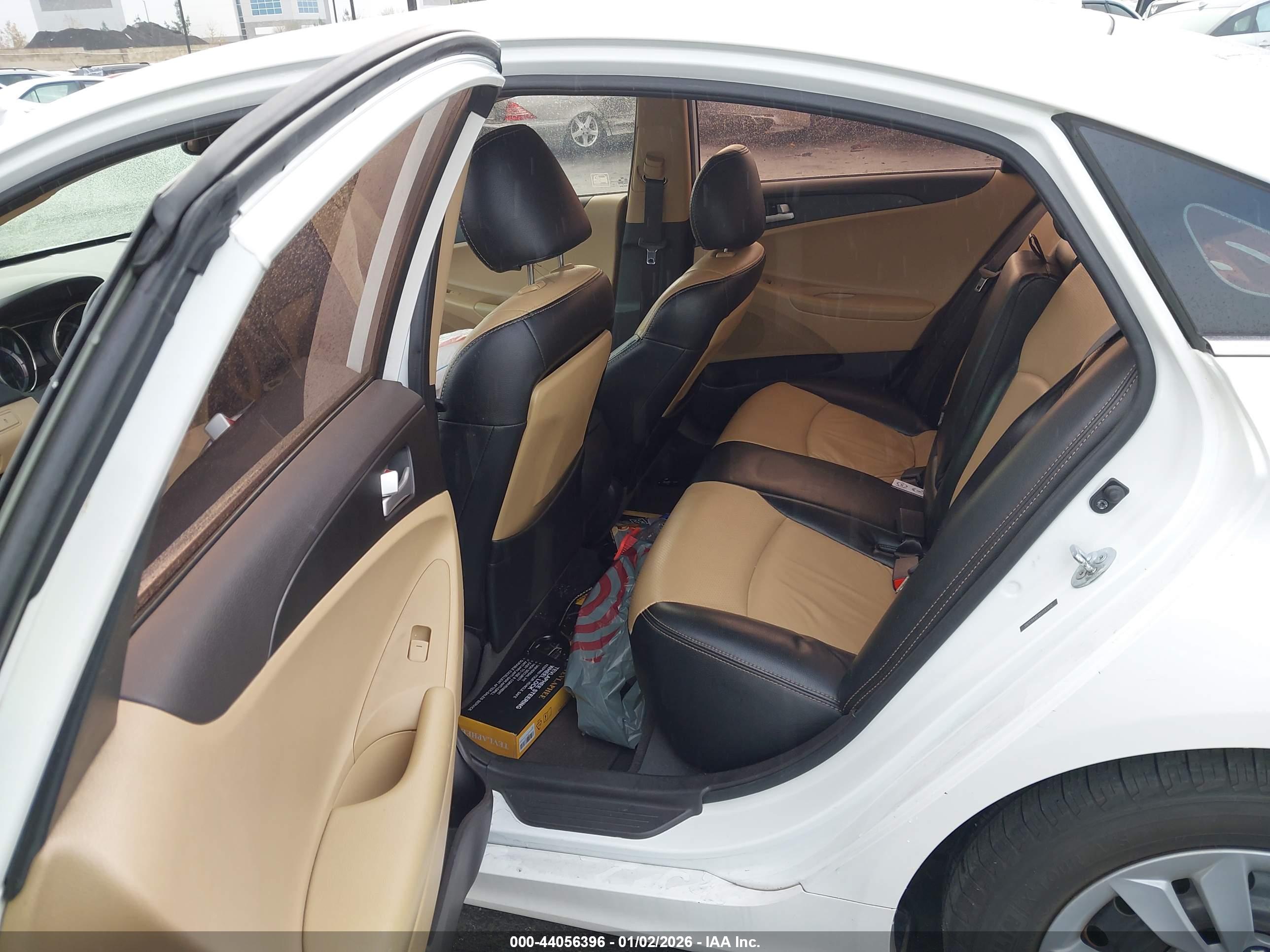 HYUNDAI SONATA image 8