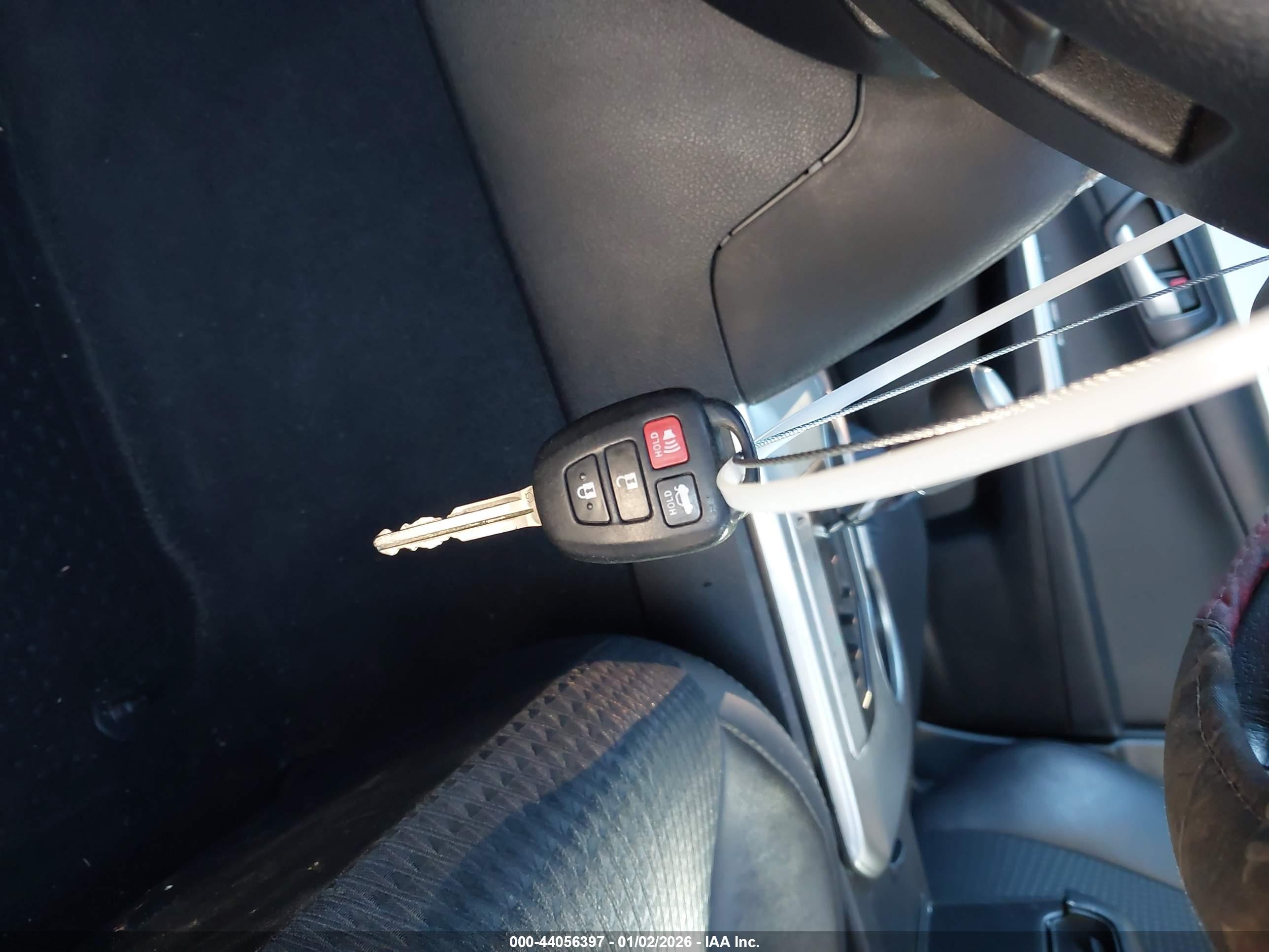 TOYOTA CAMRY image 11