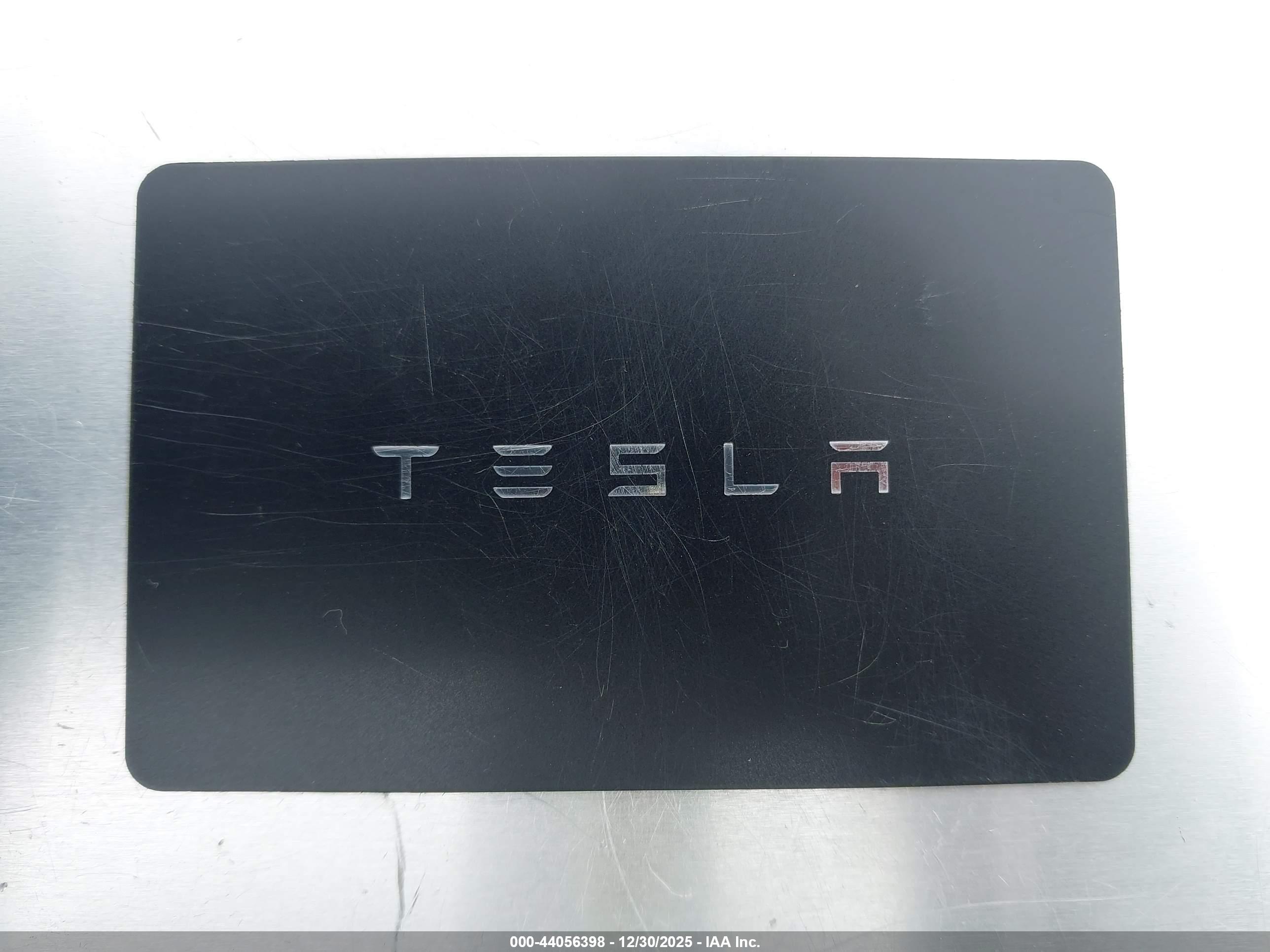 TESLA MODEL image 11