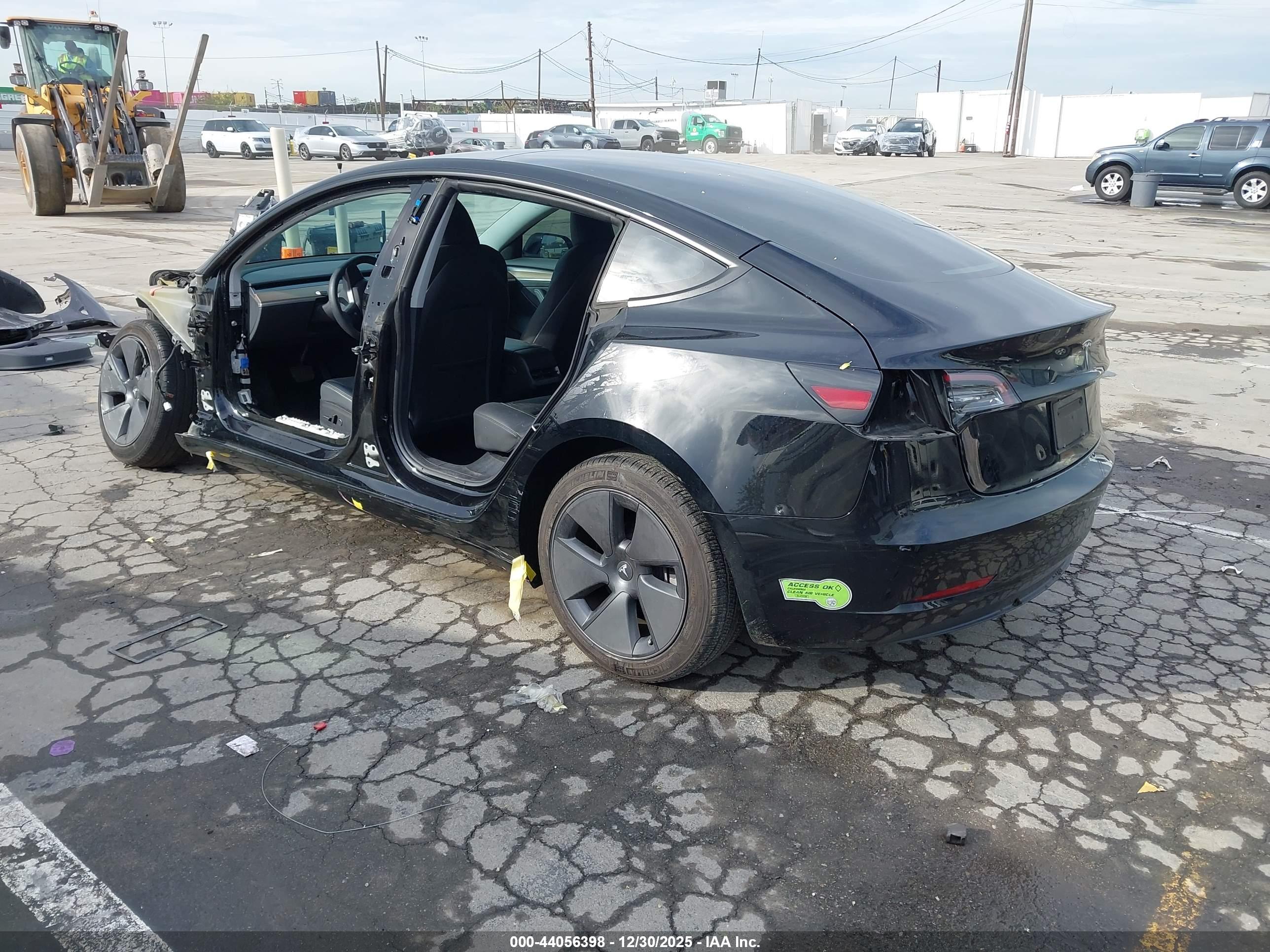 TESLA MODEL image 3