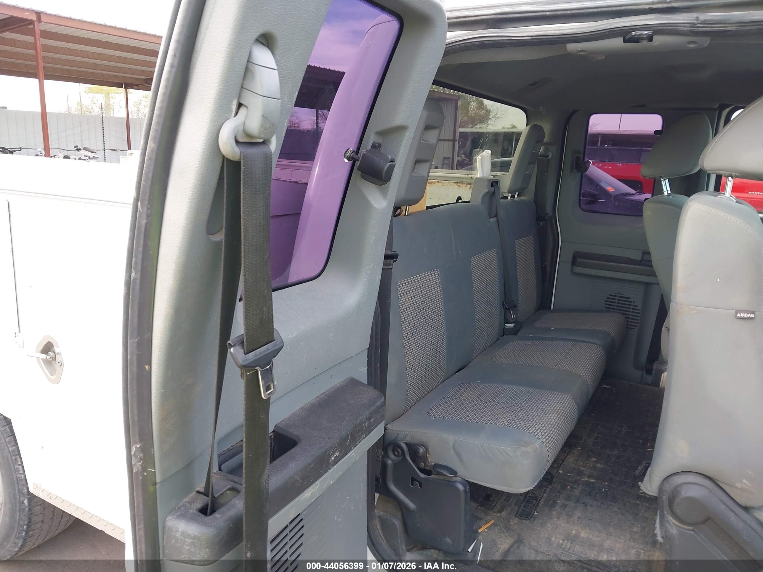 FORD F-250 image 8