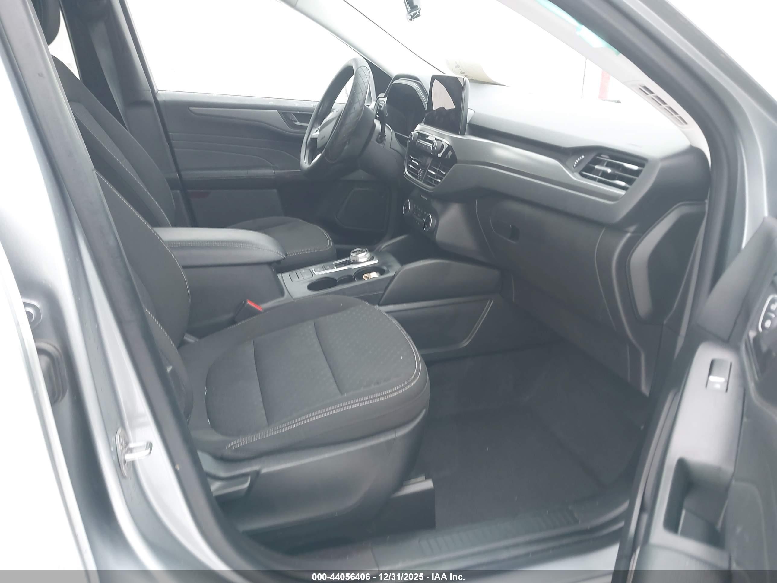 FORD ESCAPE image 5