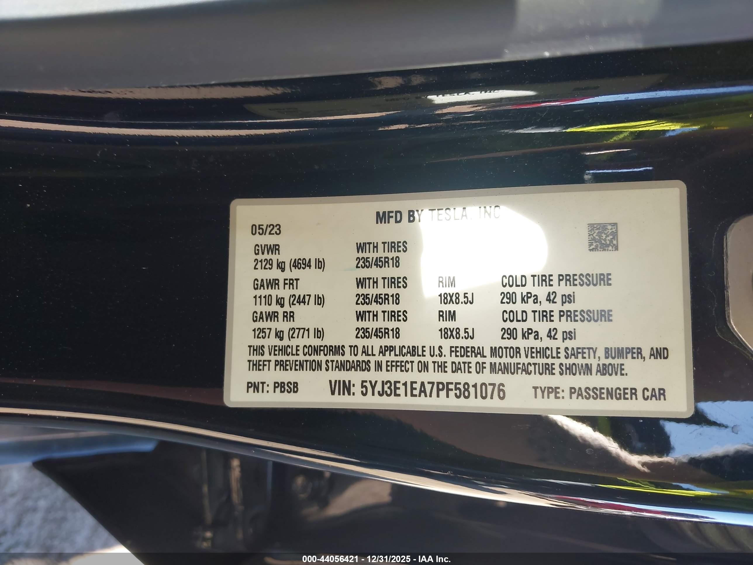 TESLA MODEL image 9