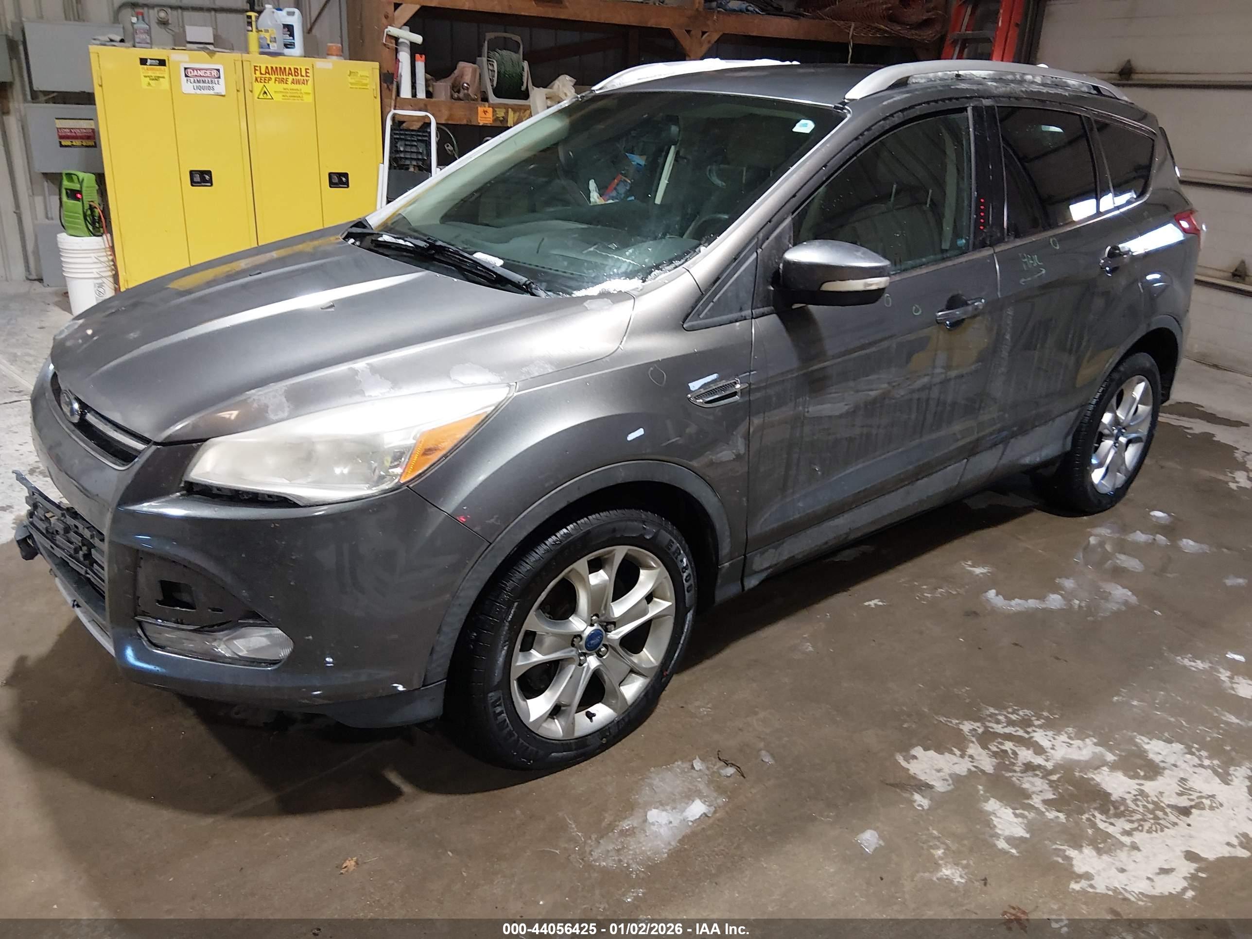 FORD ESCAPE image 2