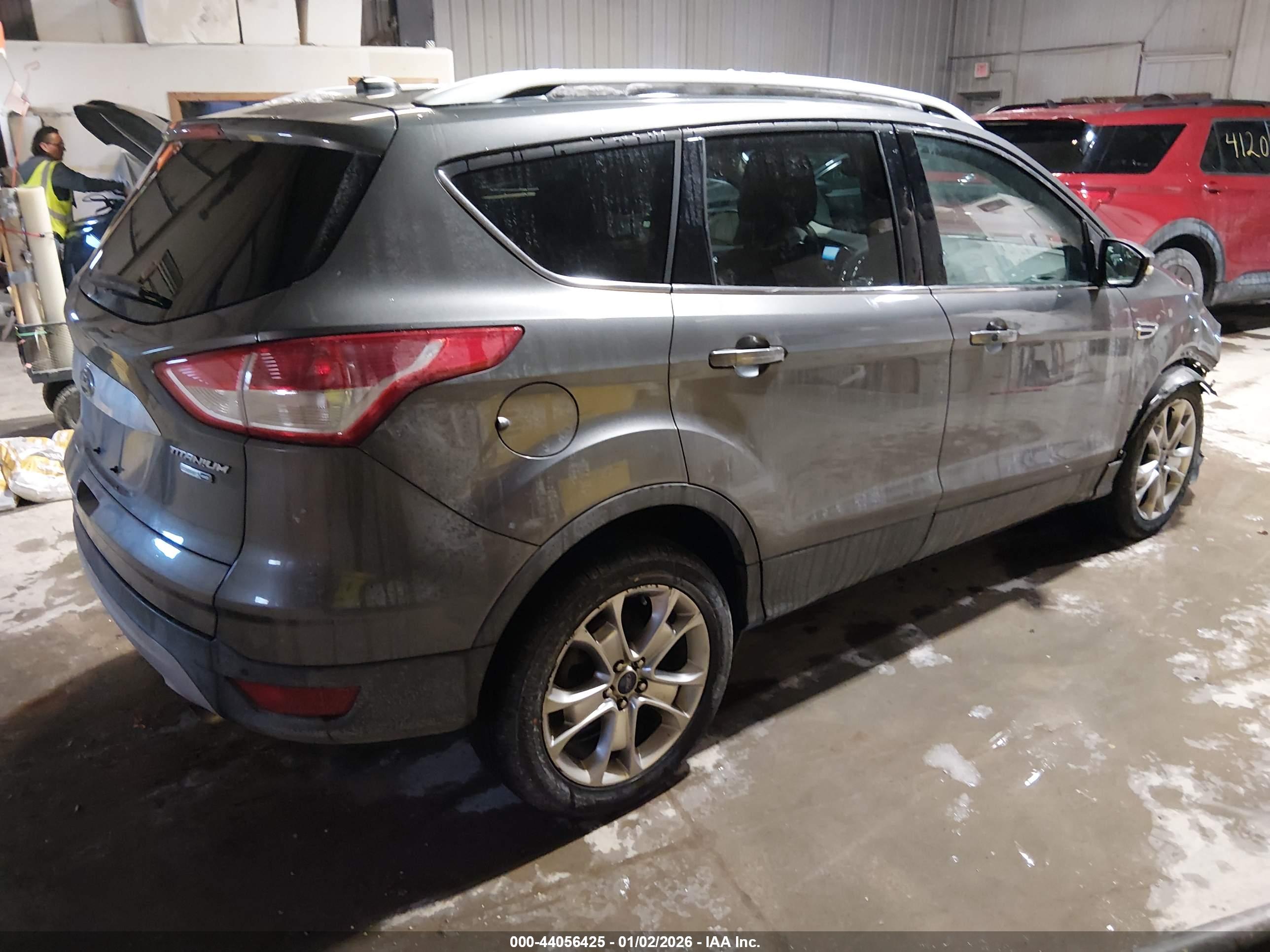 FORD ESCAPE image 4