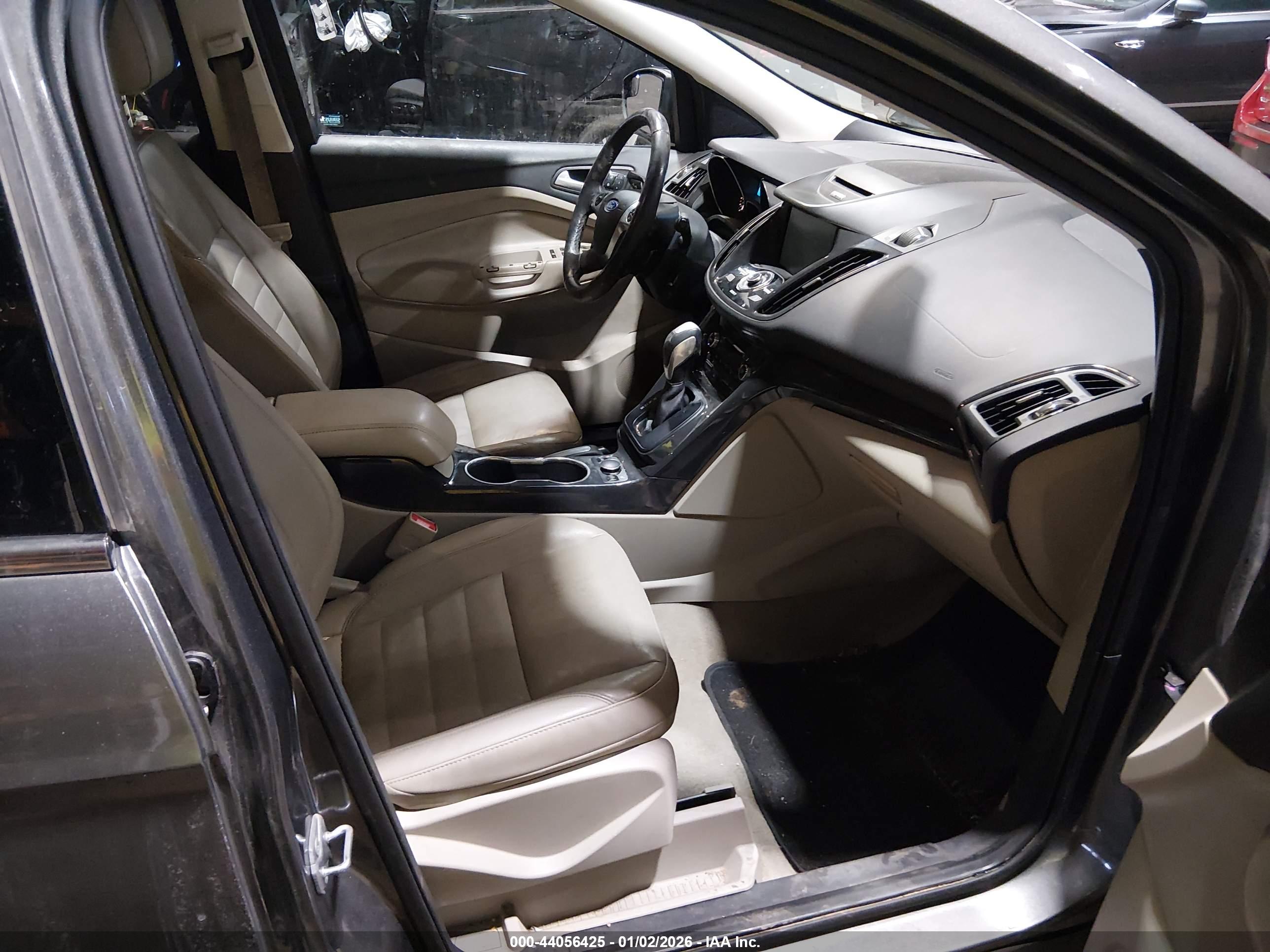 FORD ESCAPE image 5