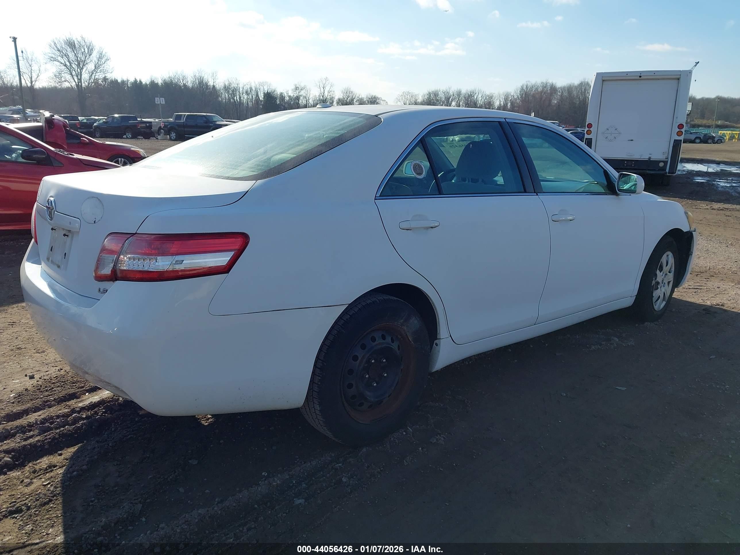 TOYOTA CAMRY image 4