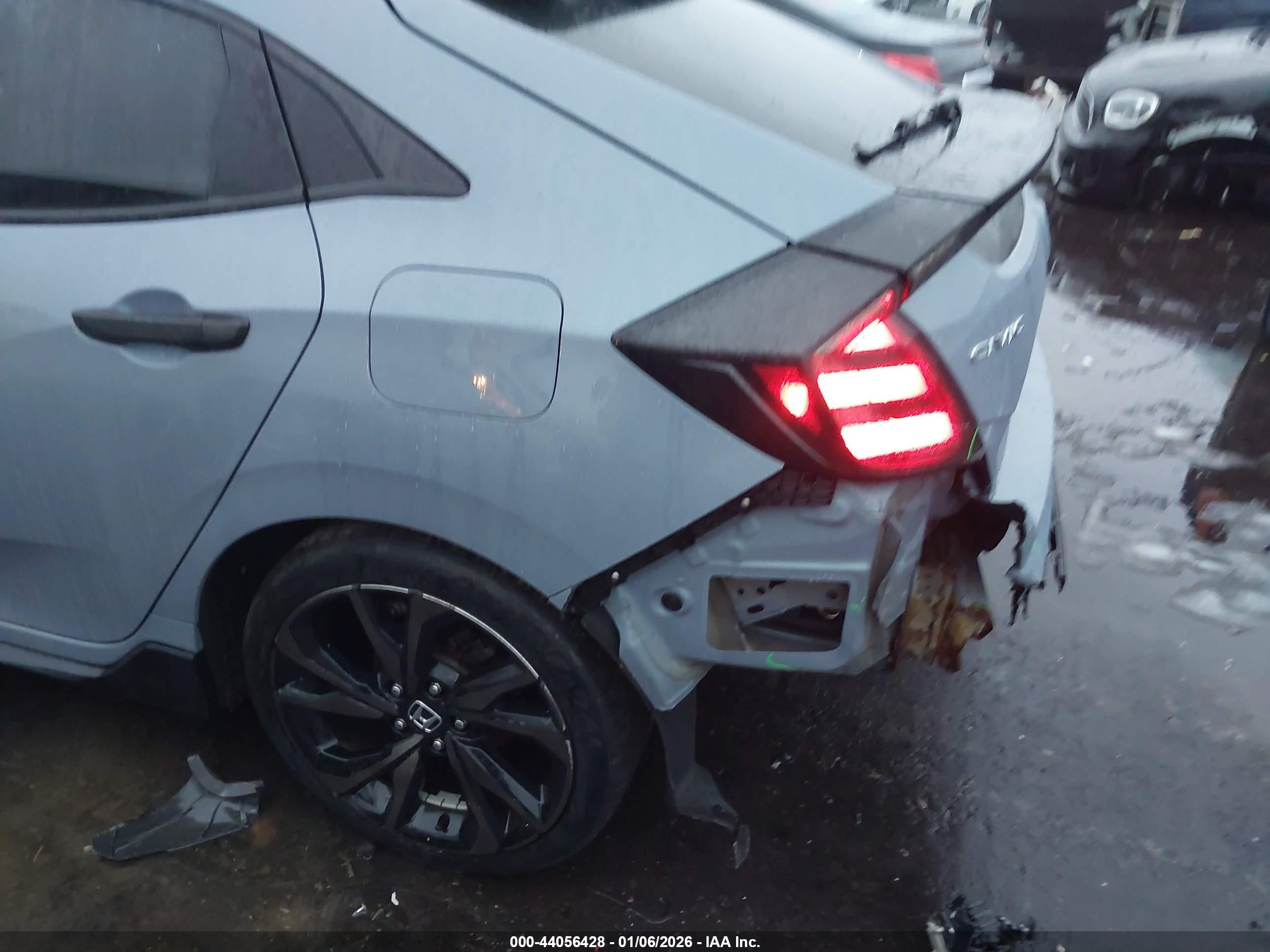 HONDA CIVIC image 6