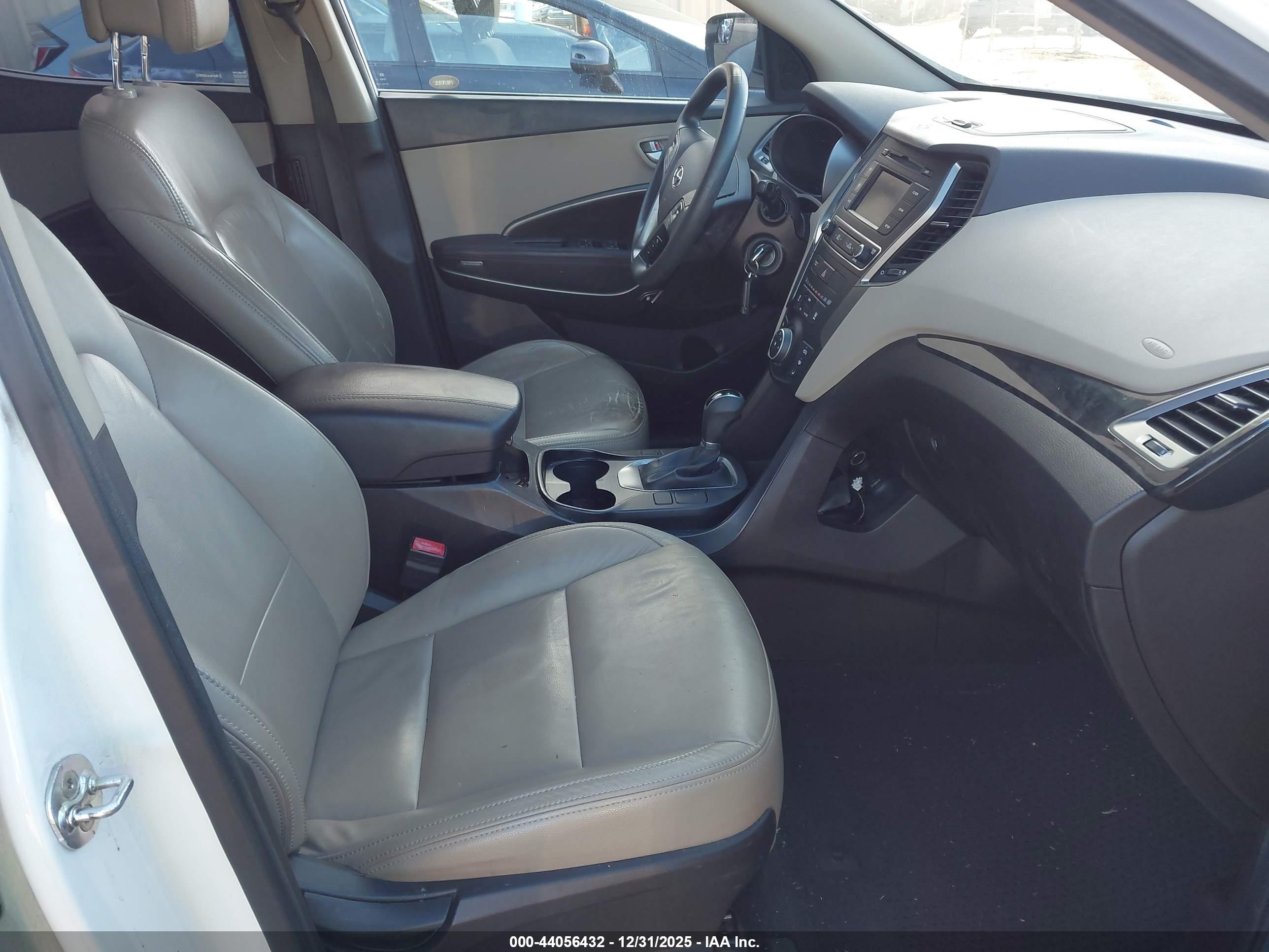 HYUNDAI SANTA image 5