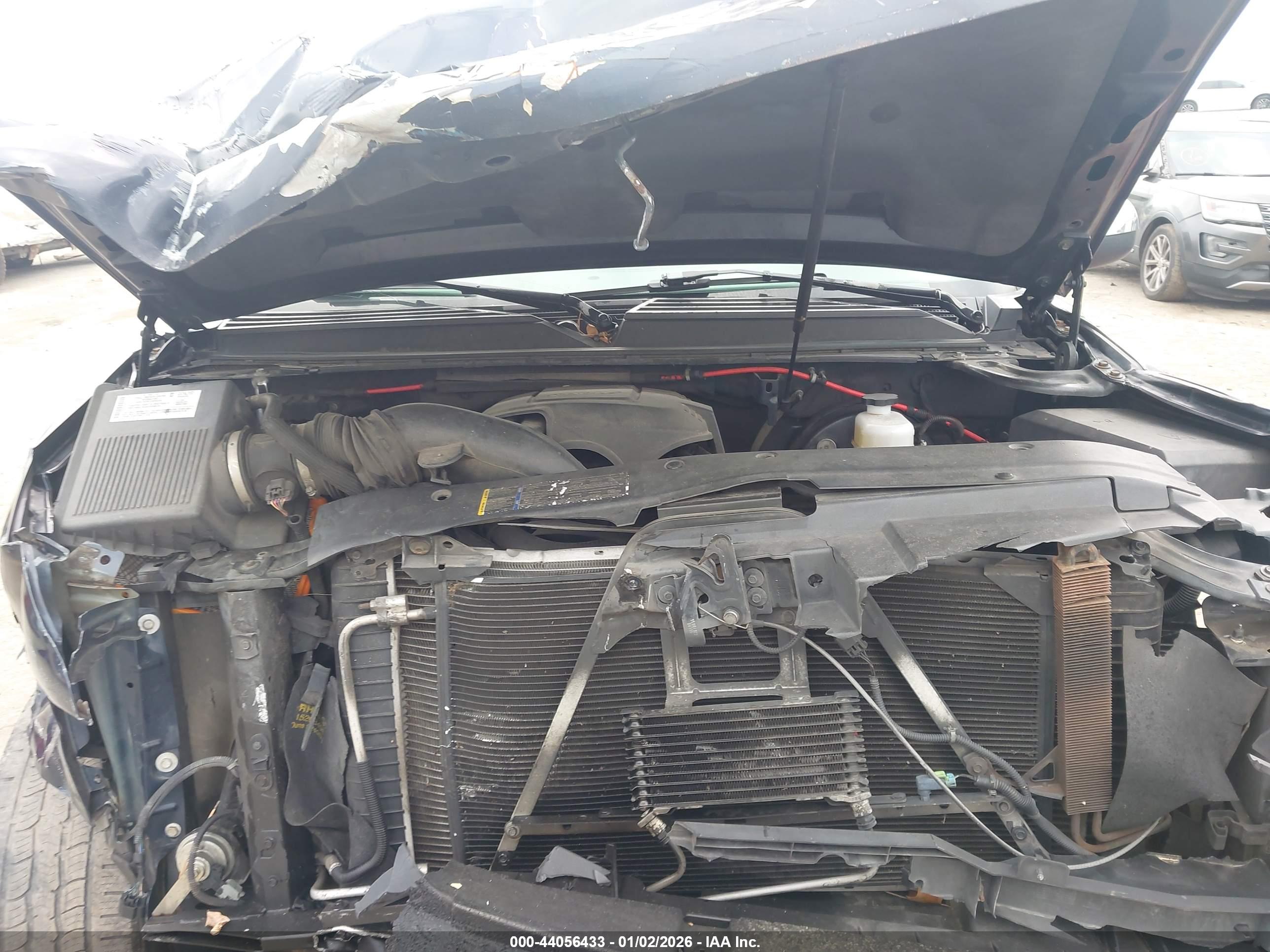 CHEVROLET TAHOE image 10