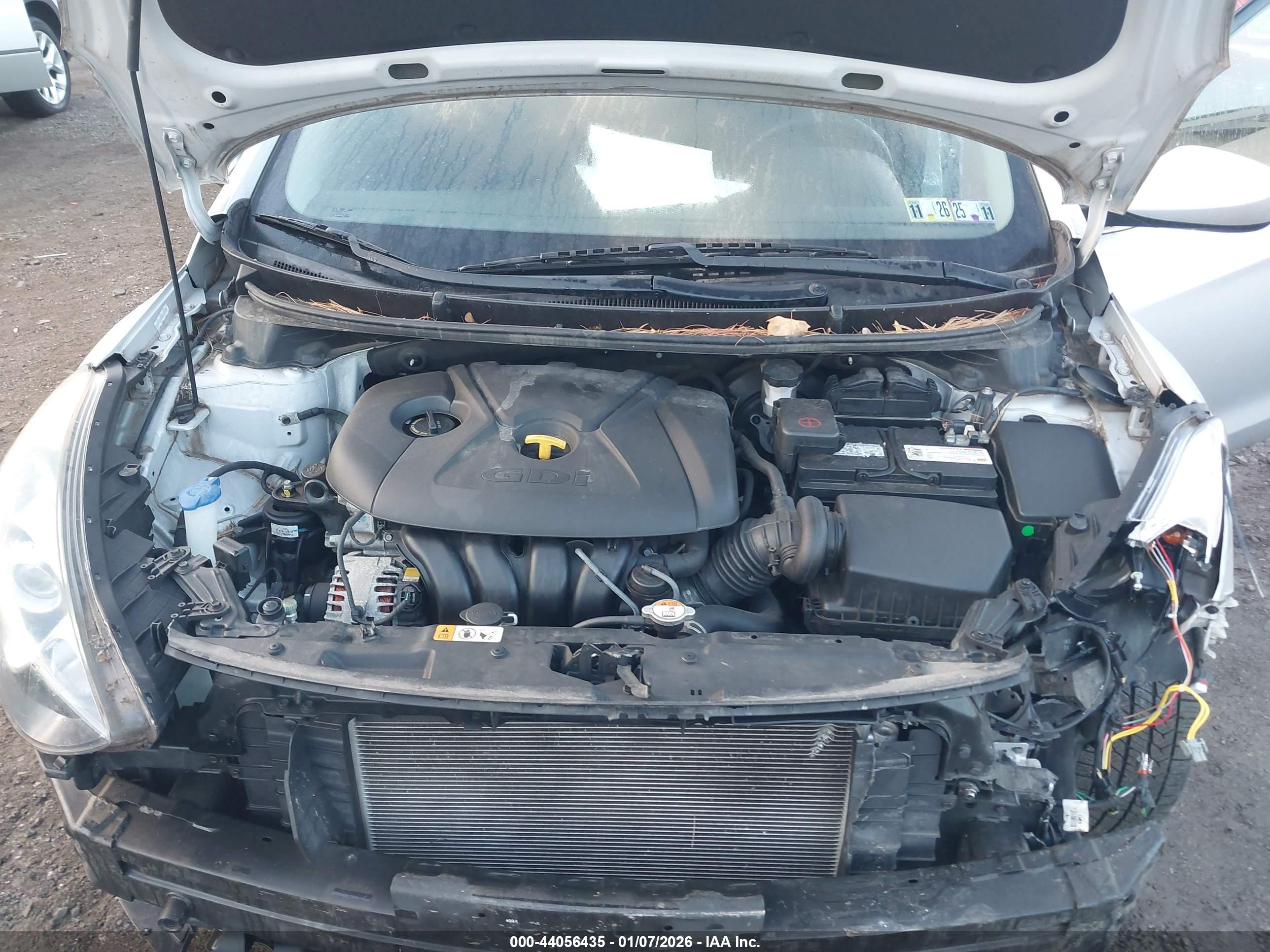 HYUNDAI ELANTRA image 10