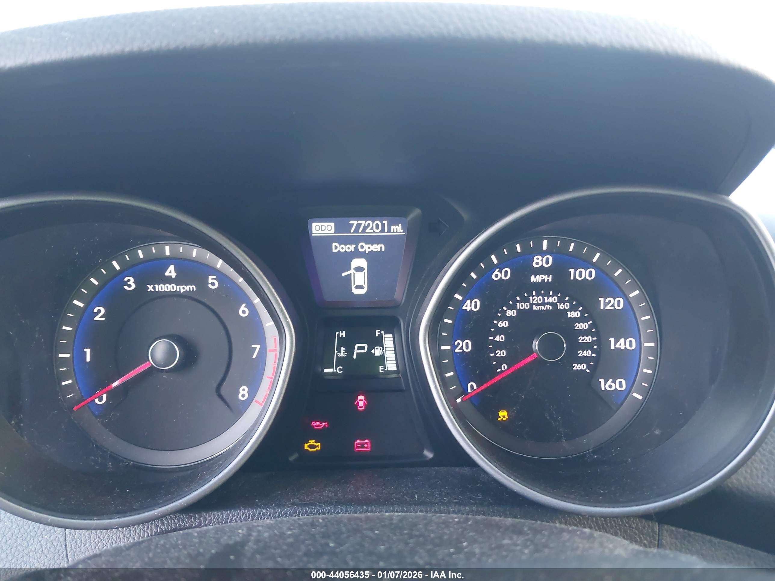 HYUNDAI ELANTRA image 7