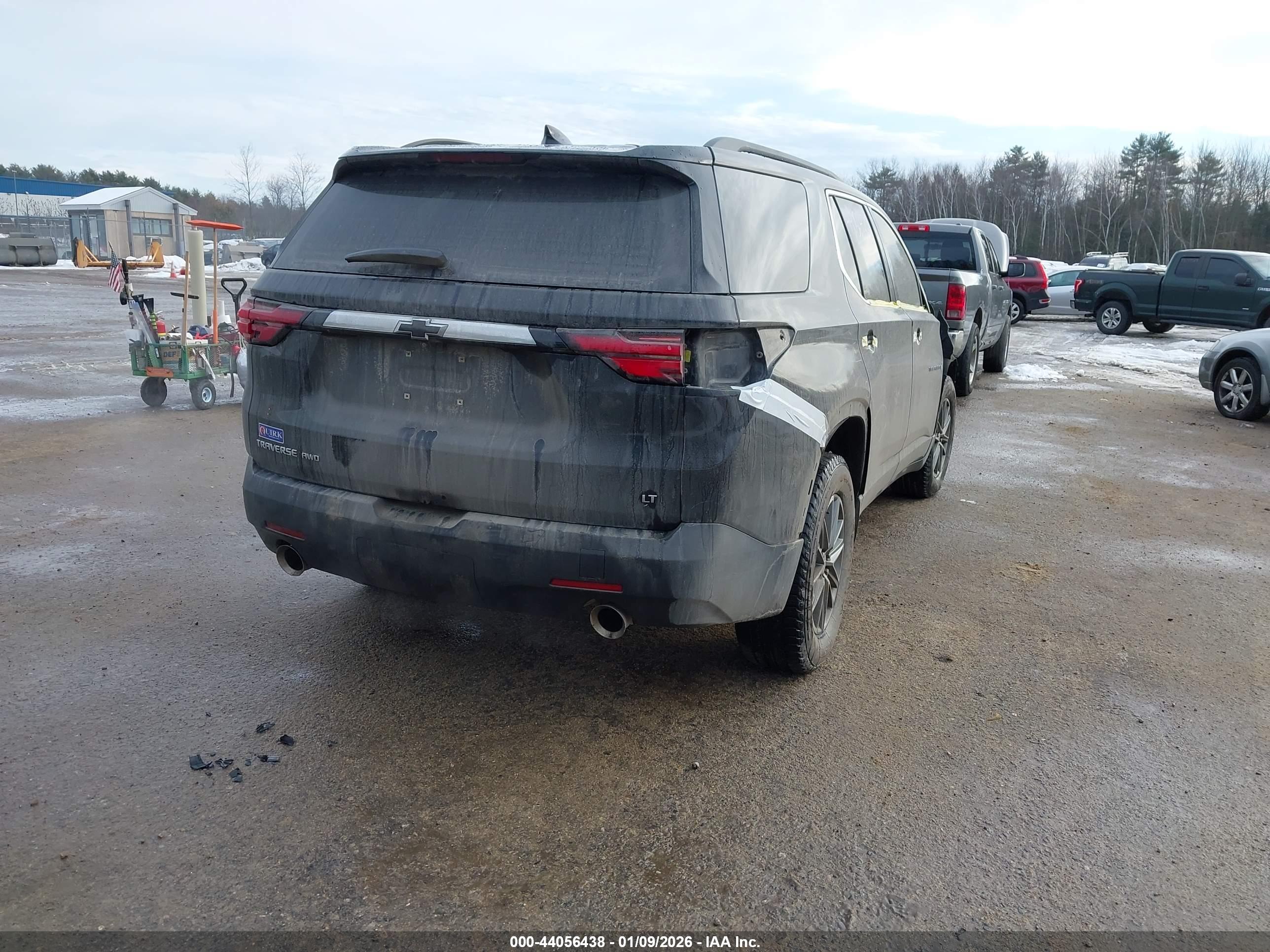 CHEVROLET TRAVERSE image 4
