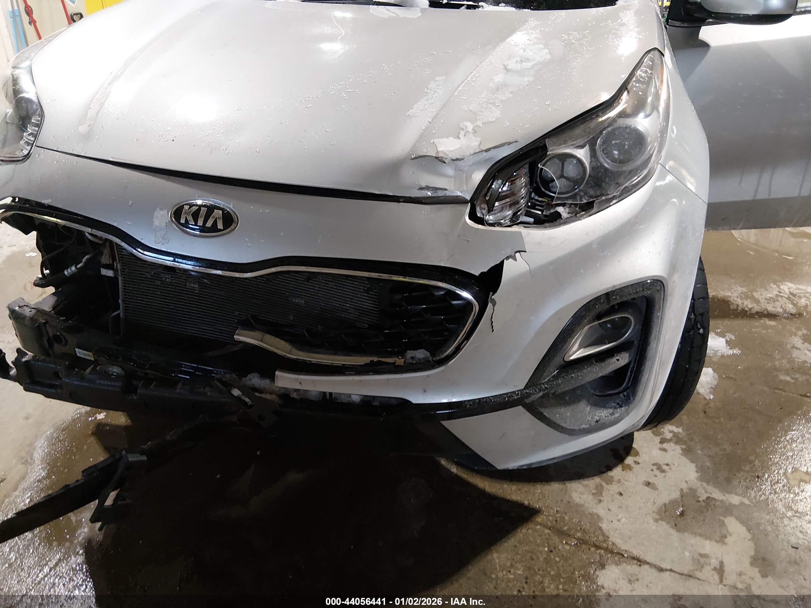 KIA SPORTAGE image 6