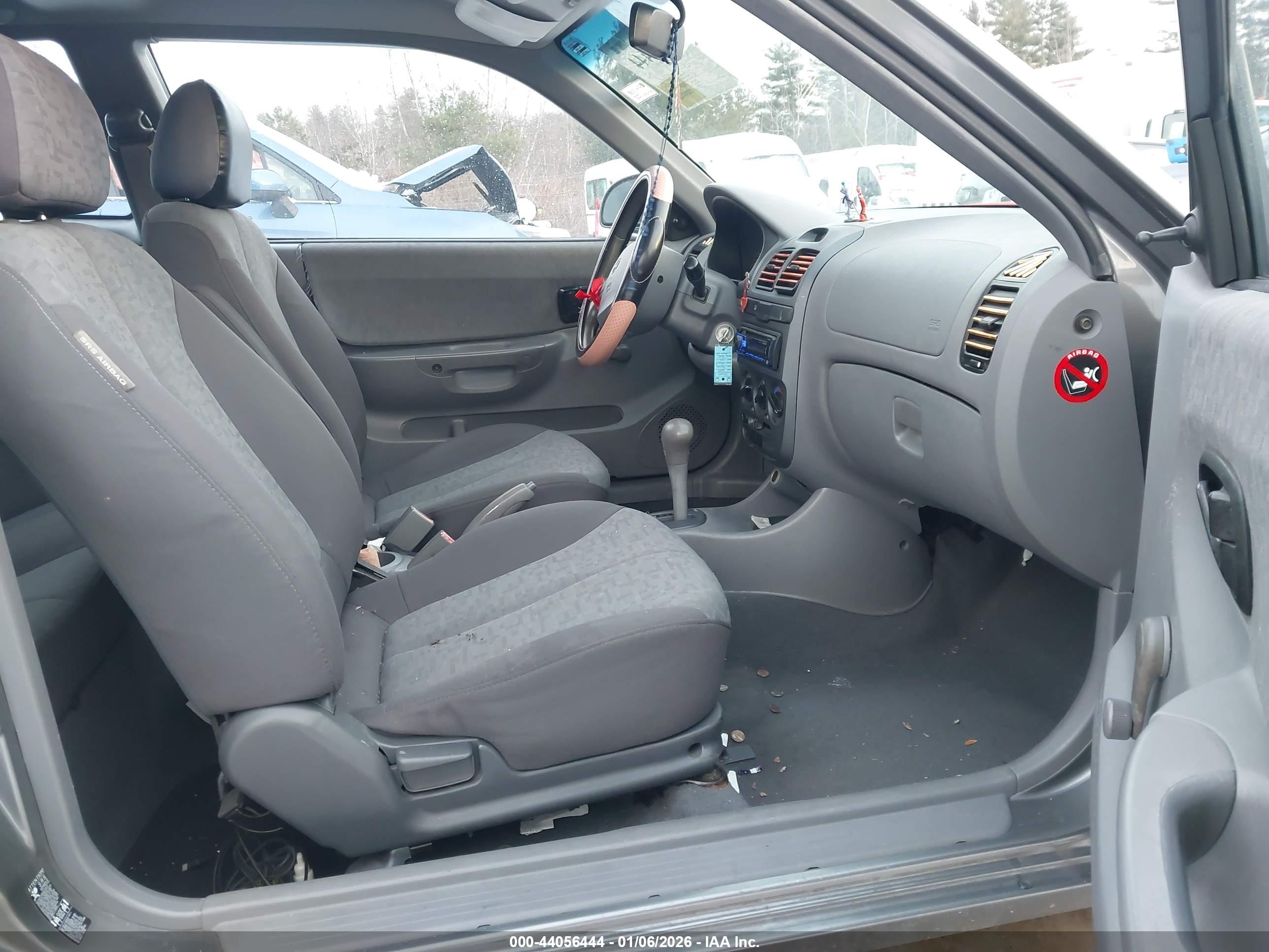 HYUNDAI ACCENT image 5
