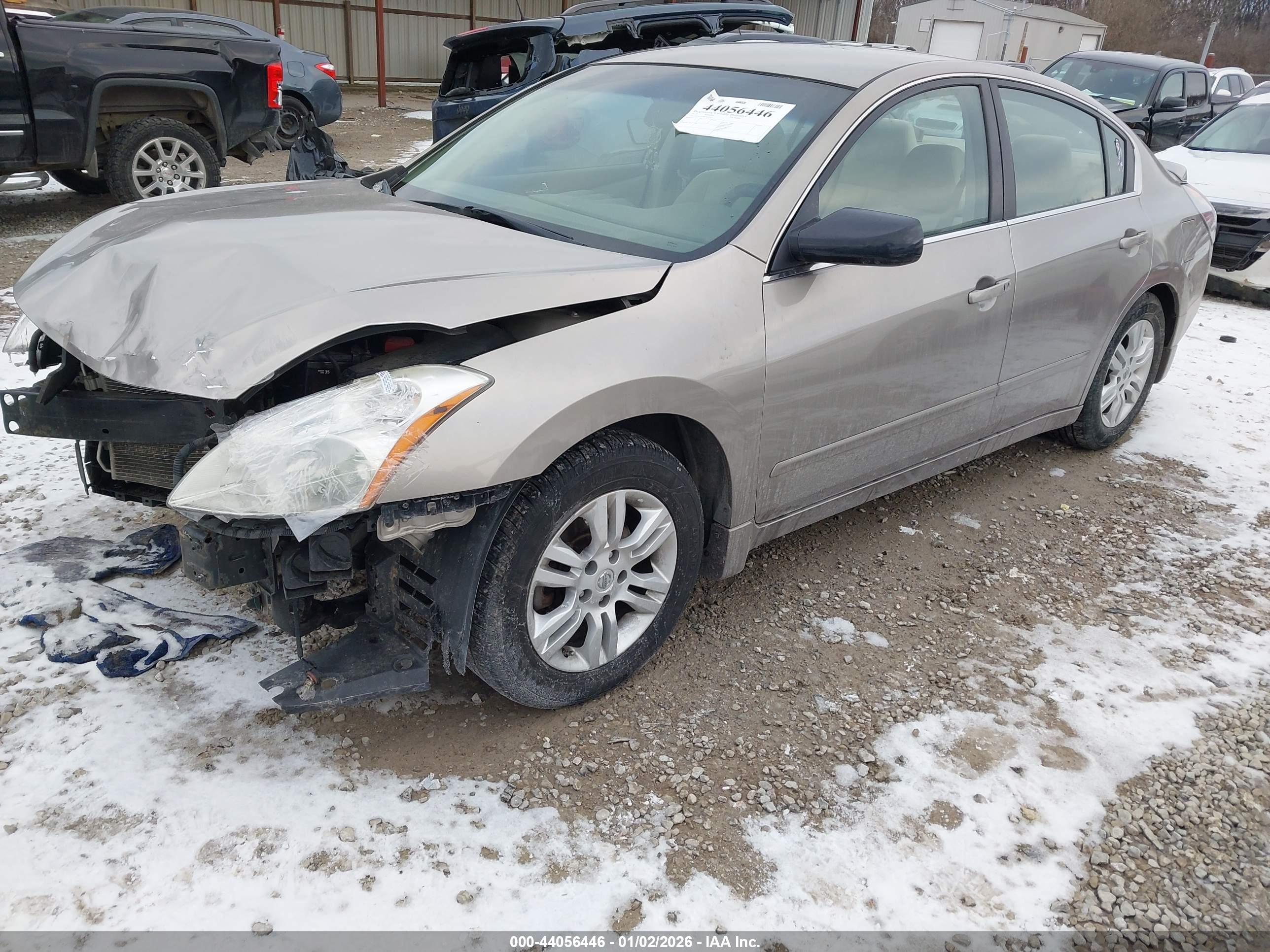 NISSAN ALTIMA image 2