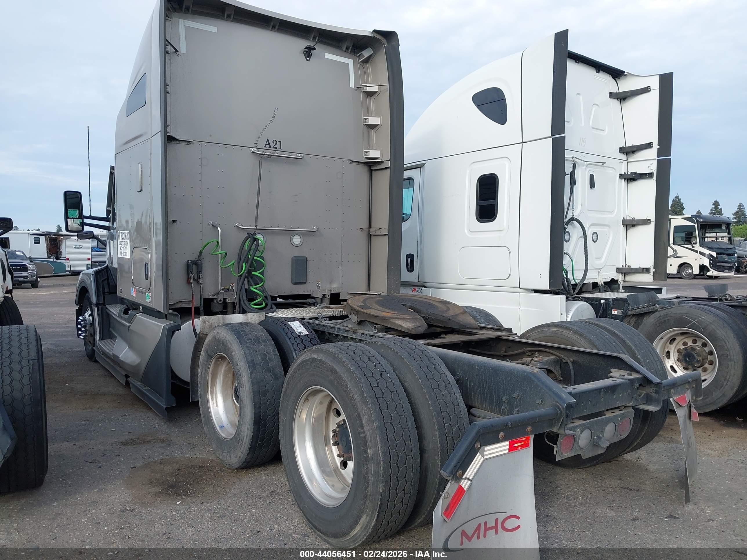 KENWORTH T680 image 3