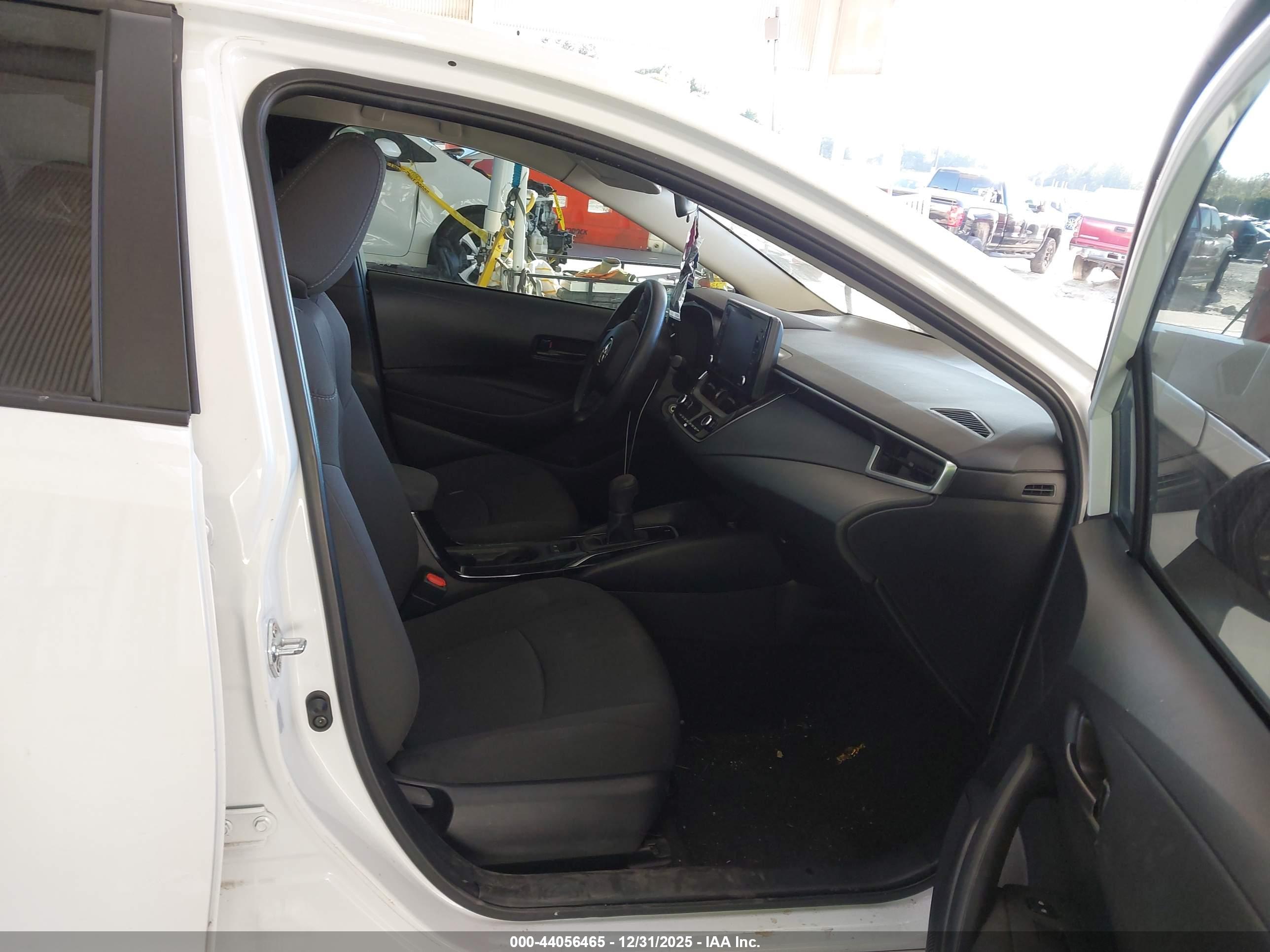 TOYOTA COROLLA image 5