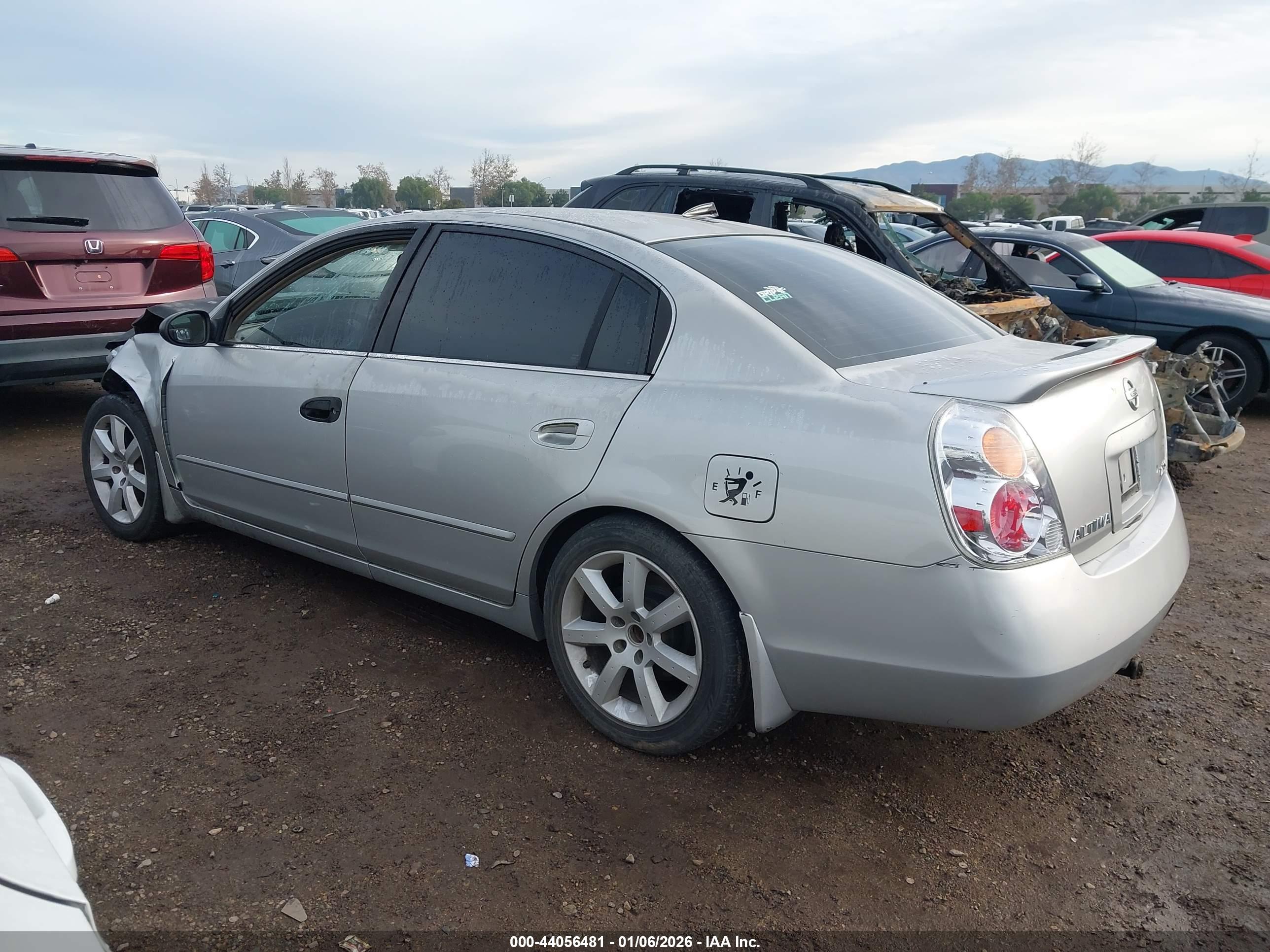 NISSAN ALTIMA image 3