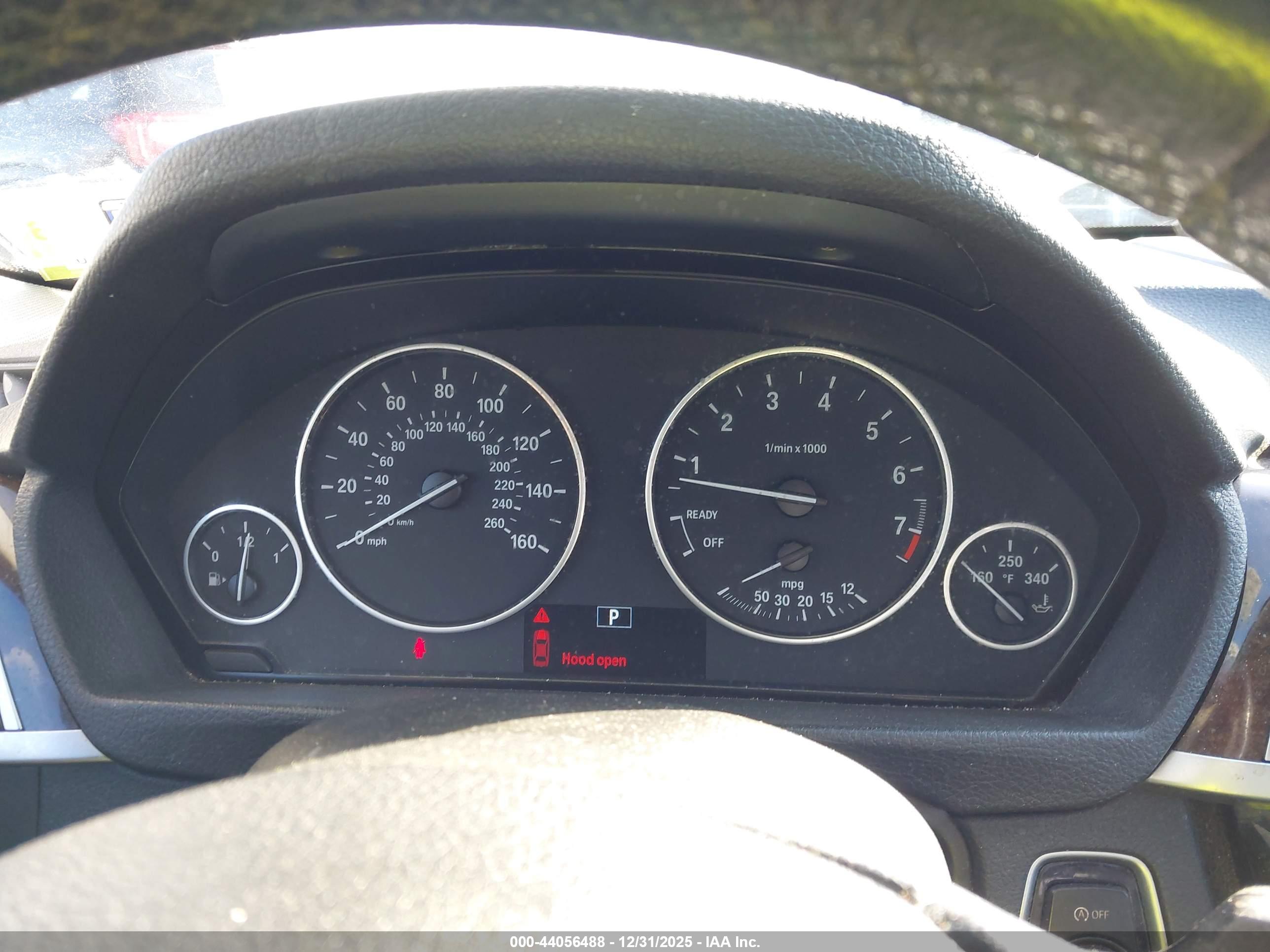 BMW 320I image 7